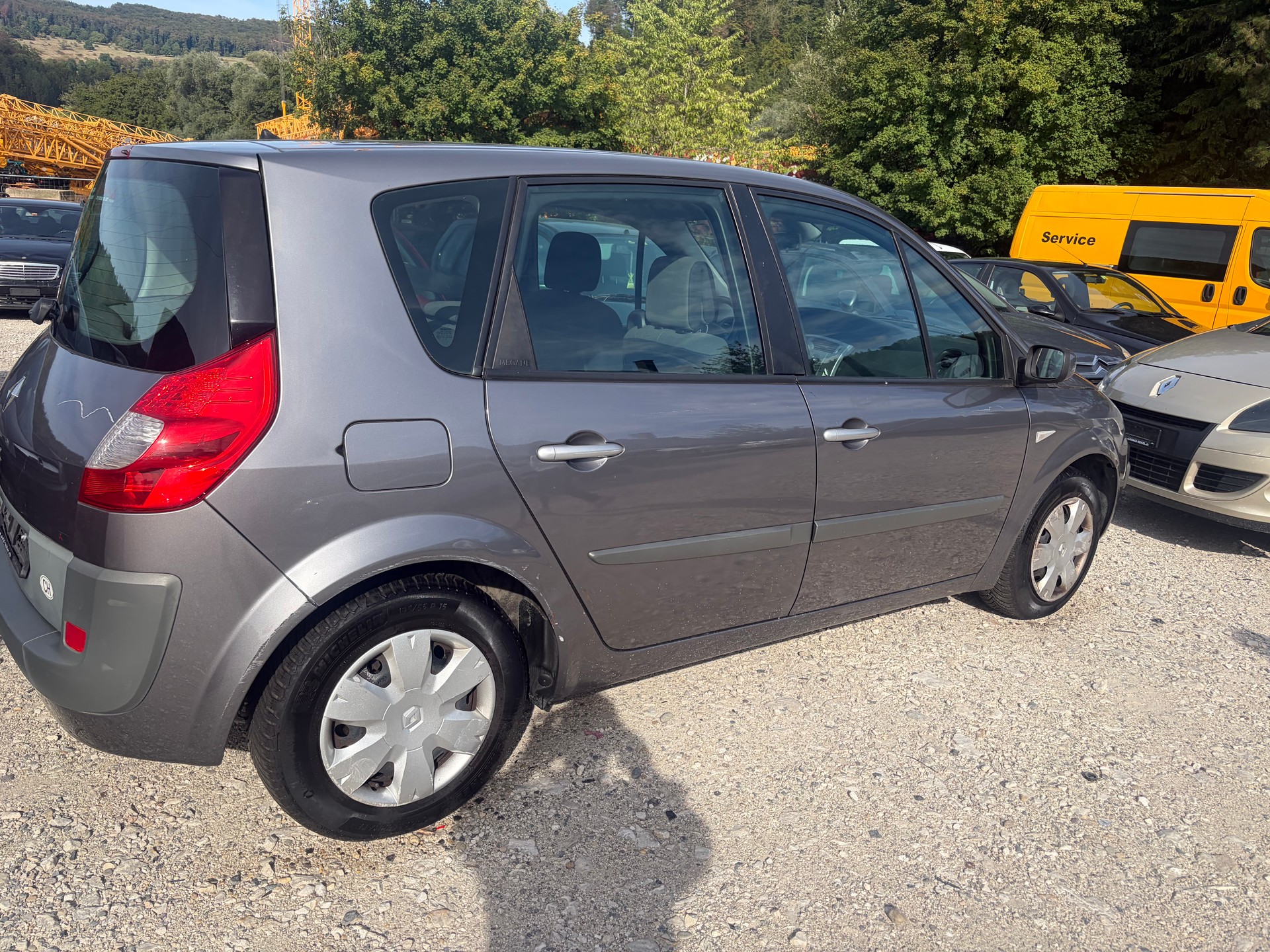 RENAULT Scénic 1.6 16V Authentique-image-5