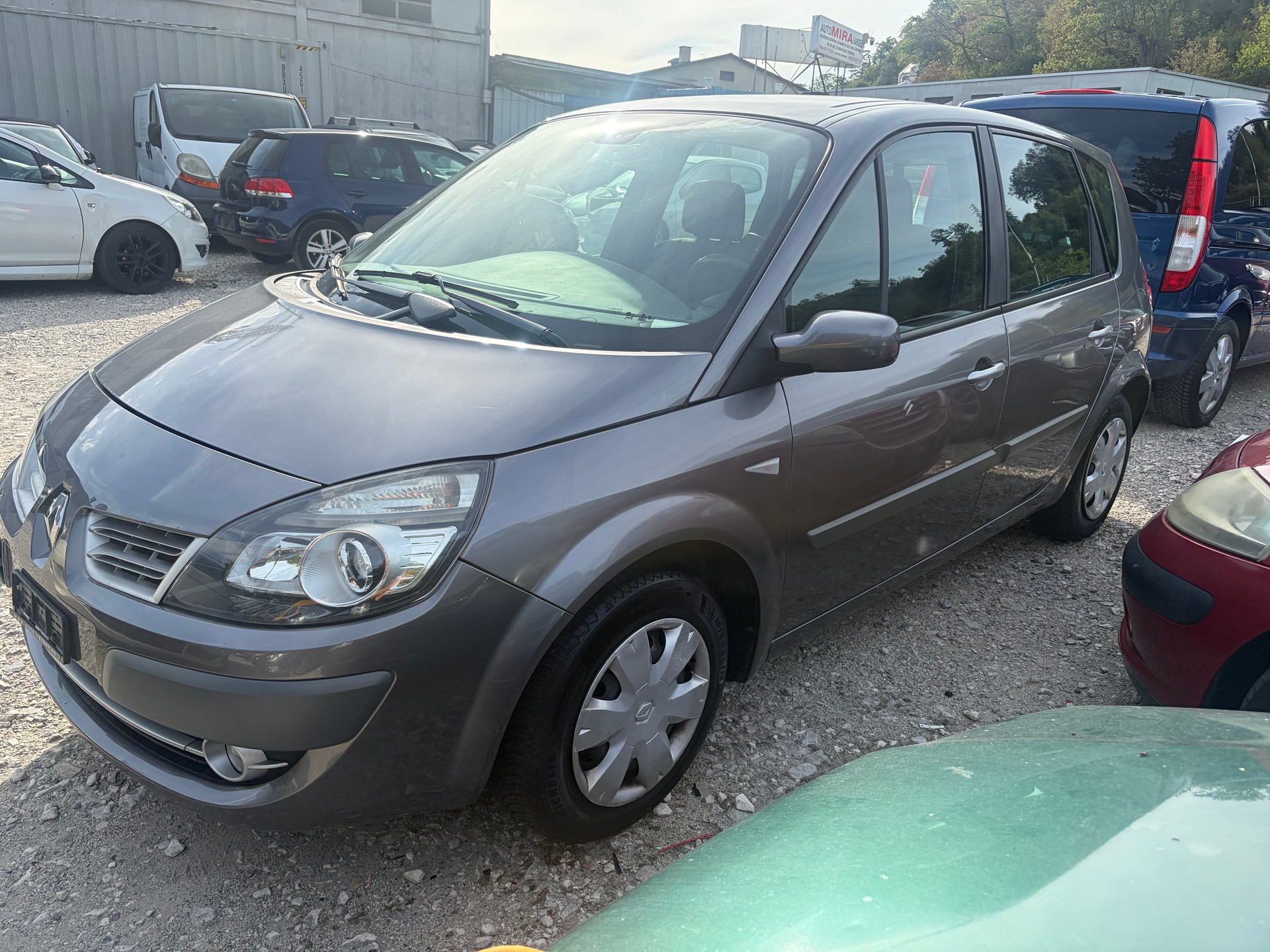 RENAULT Scénic 1.6 16V Authentique