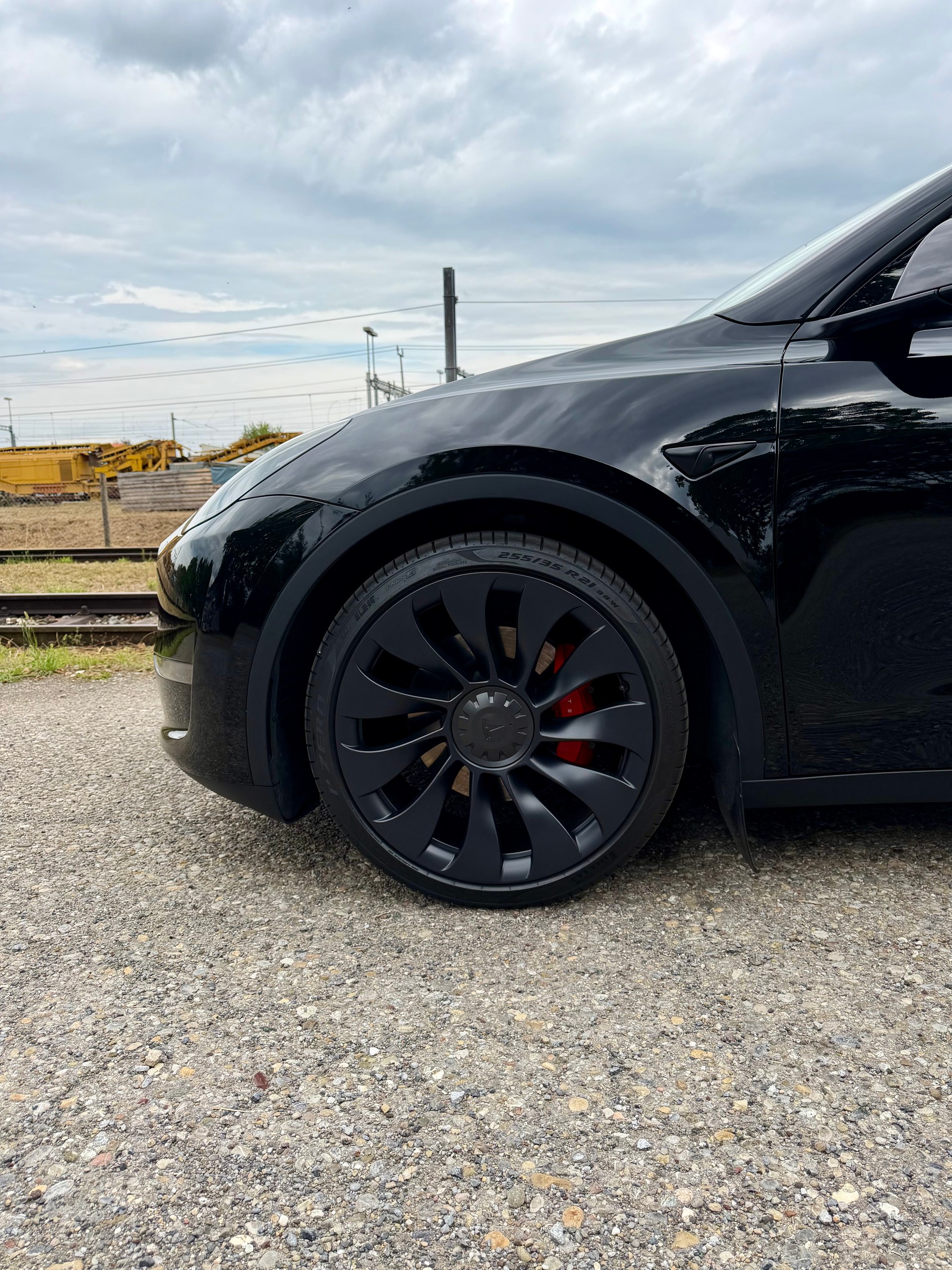 TESLA Model Y Performance-image-6