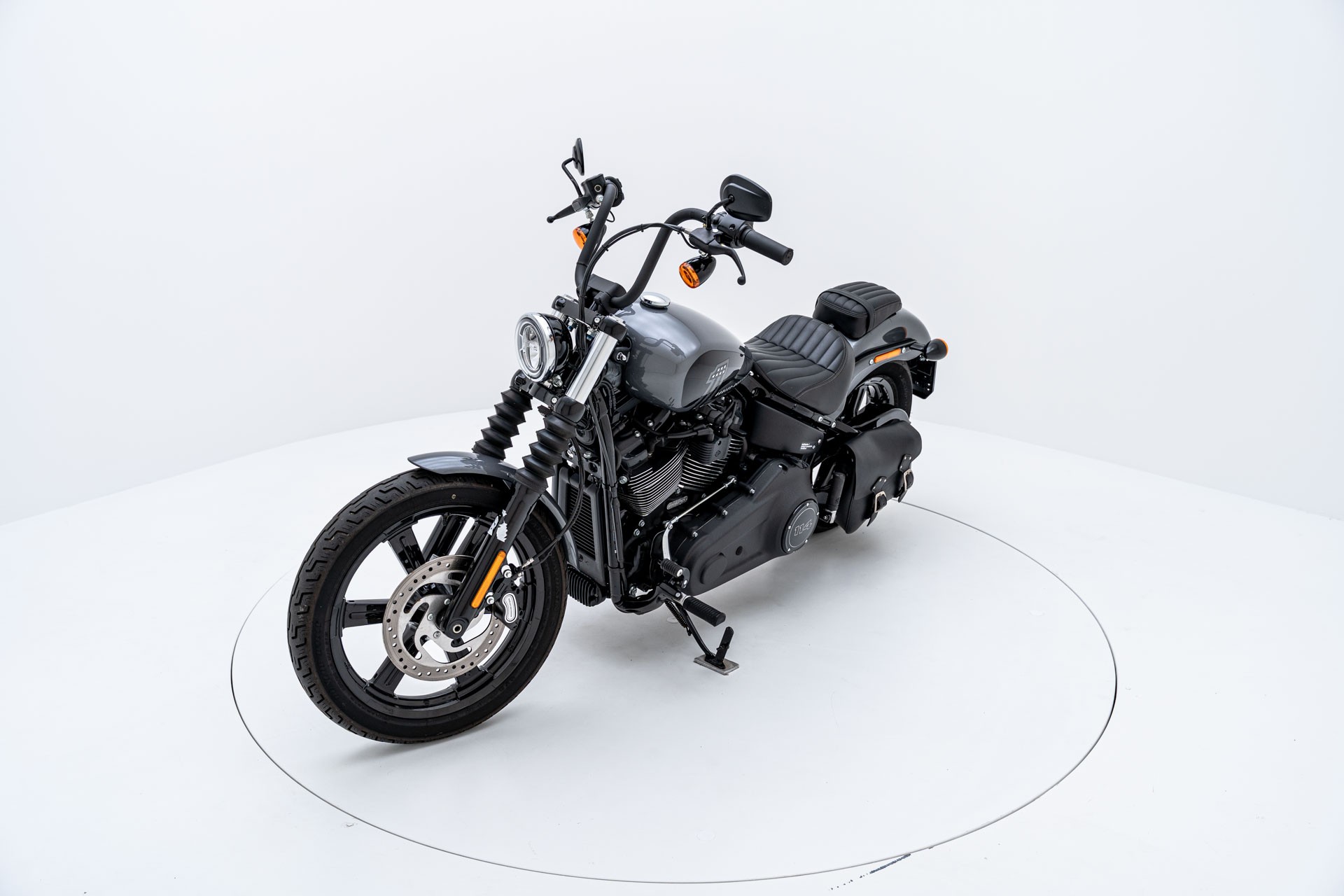 HARLEY-DAVIDSON FXBBS Street Bob 114-showroom-element-2