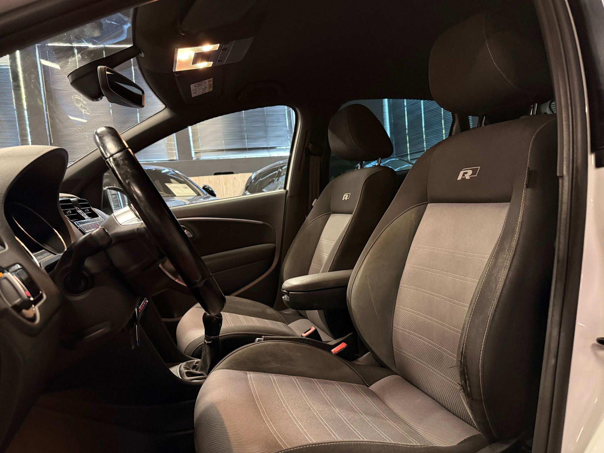 VW Polo 1.0 TSI BMT Allstar R-Line-image-20