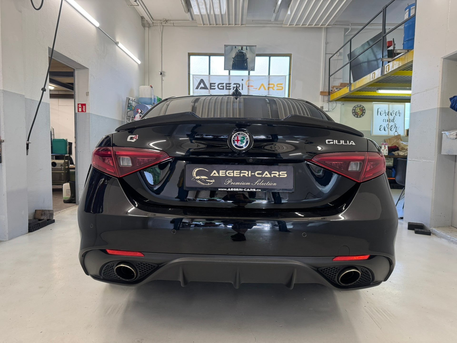 ALFA ROMEO Giulia 2.0 Veloce Q4 Automatic-image-4