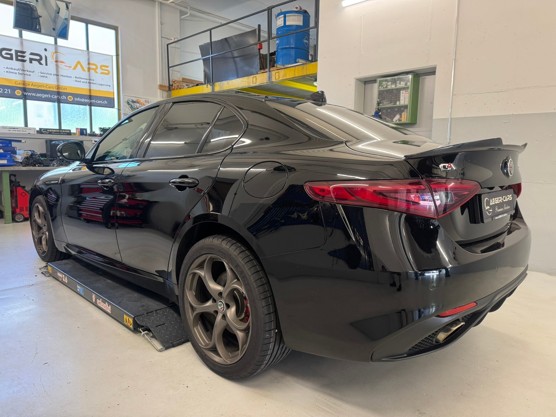 ALFA ROMEO Giulia 2.0 Veloce Q4 Automatic-image-5