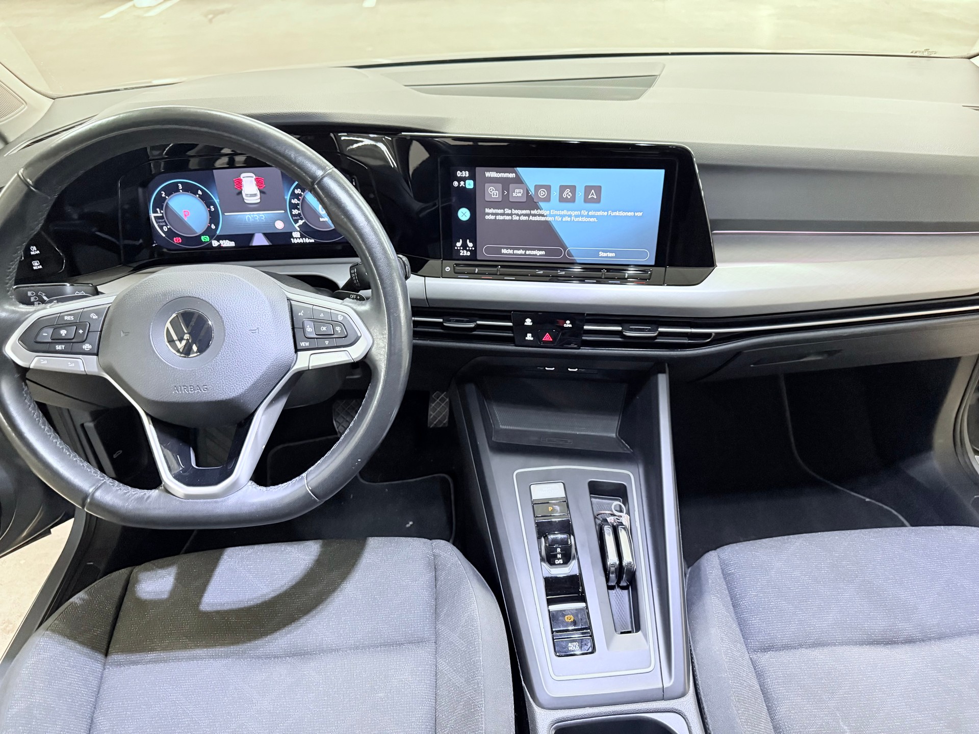 VW Golf Variant 2.0 TDI Life DSG 4Motion-image-10