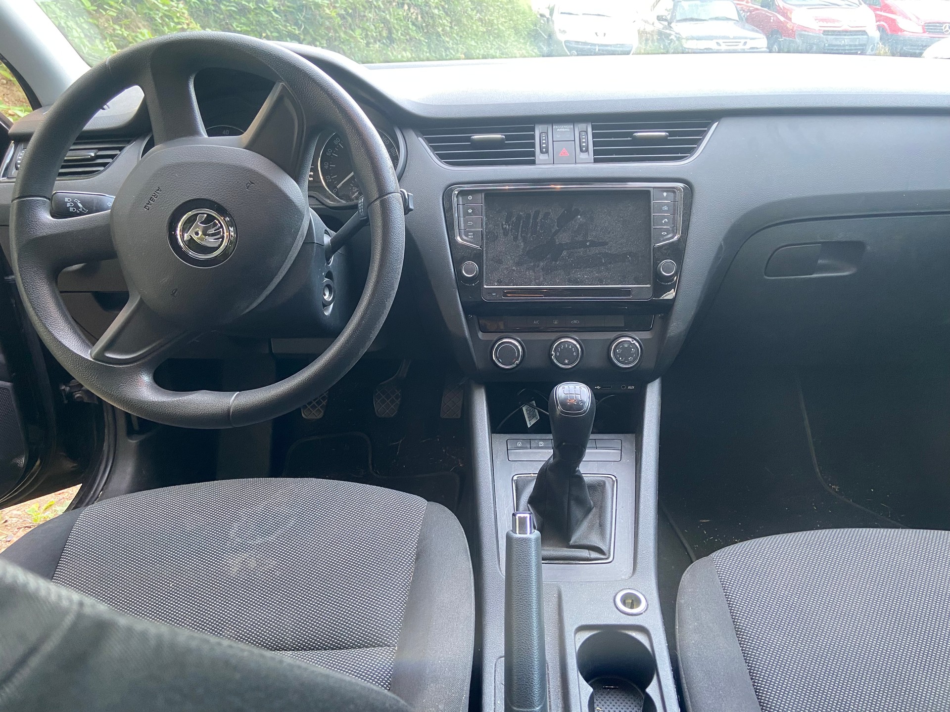 SKODA Octavia Combi 1.4 TSI Ambition-image-11