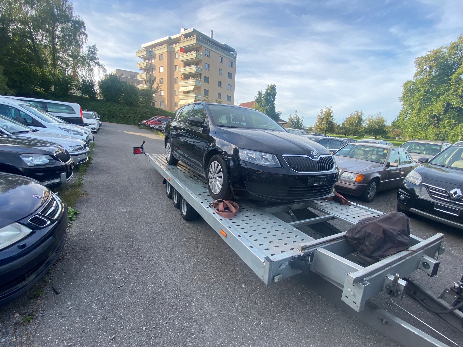 SKODA Octavia Combi 1.4 TSI Ambition-image-2