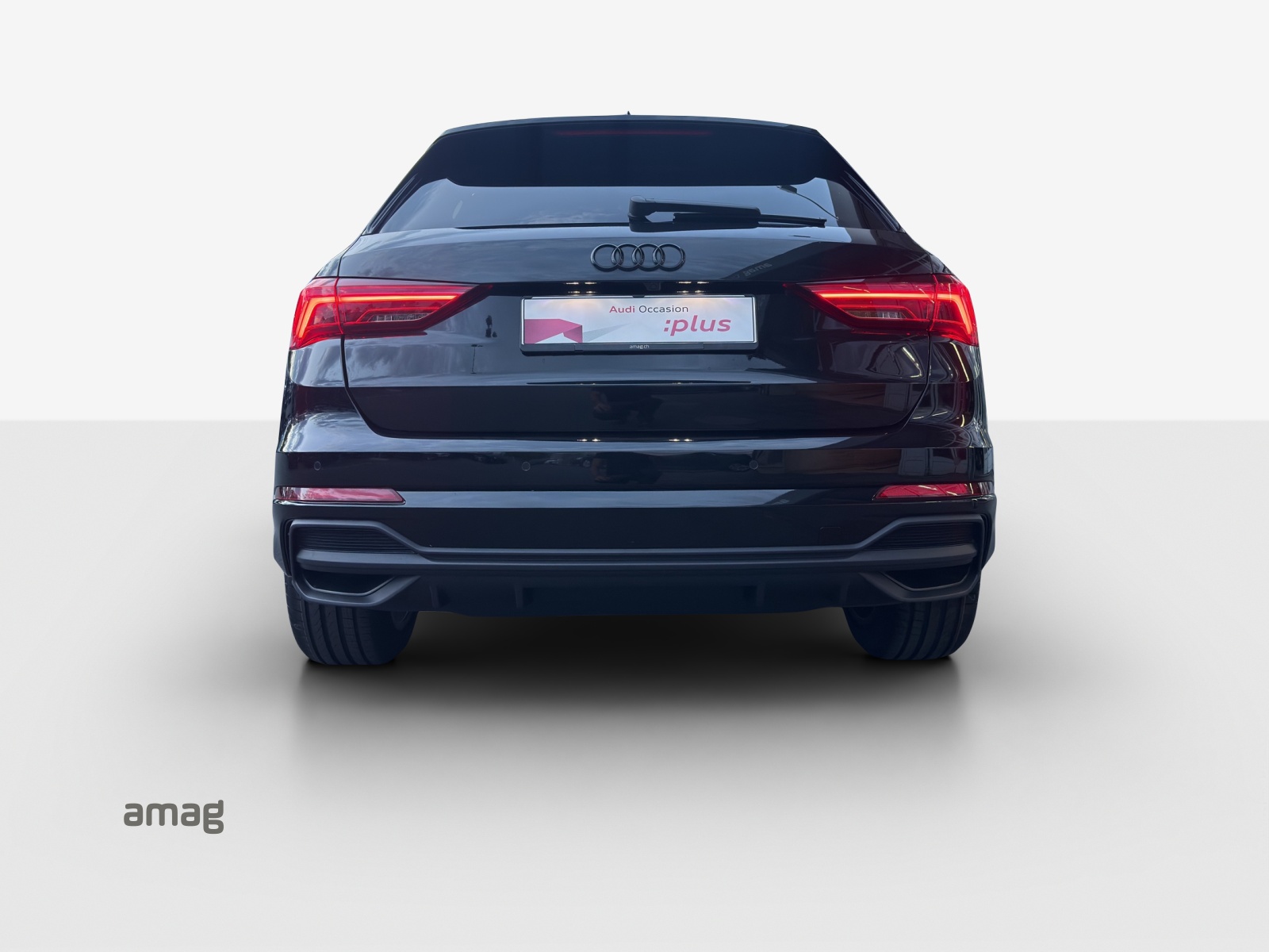 AUDI Q3 35 TFSI S line Attraction S-tronic-image-3