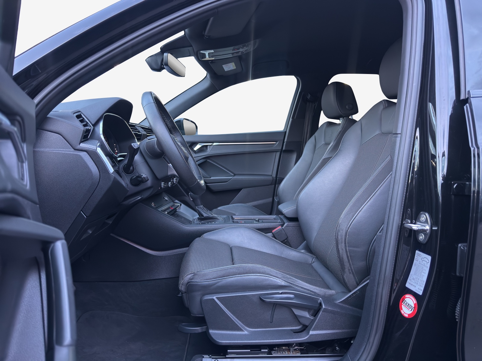 AUDI Q3 35 TFSI S line Attraction S-tronic-image-7