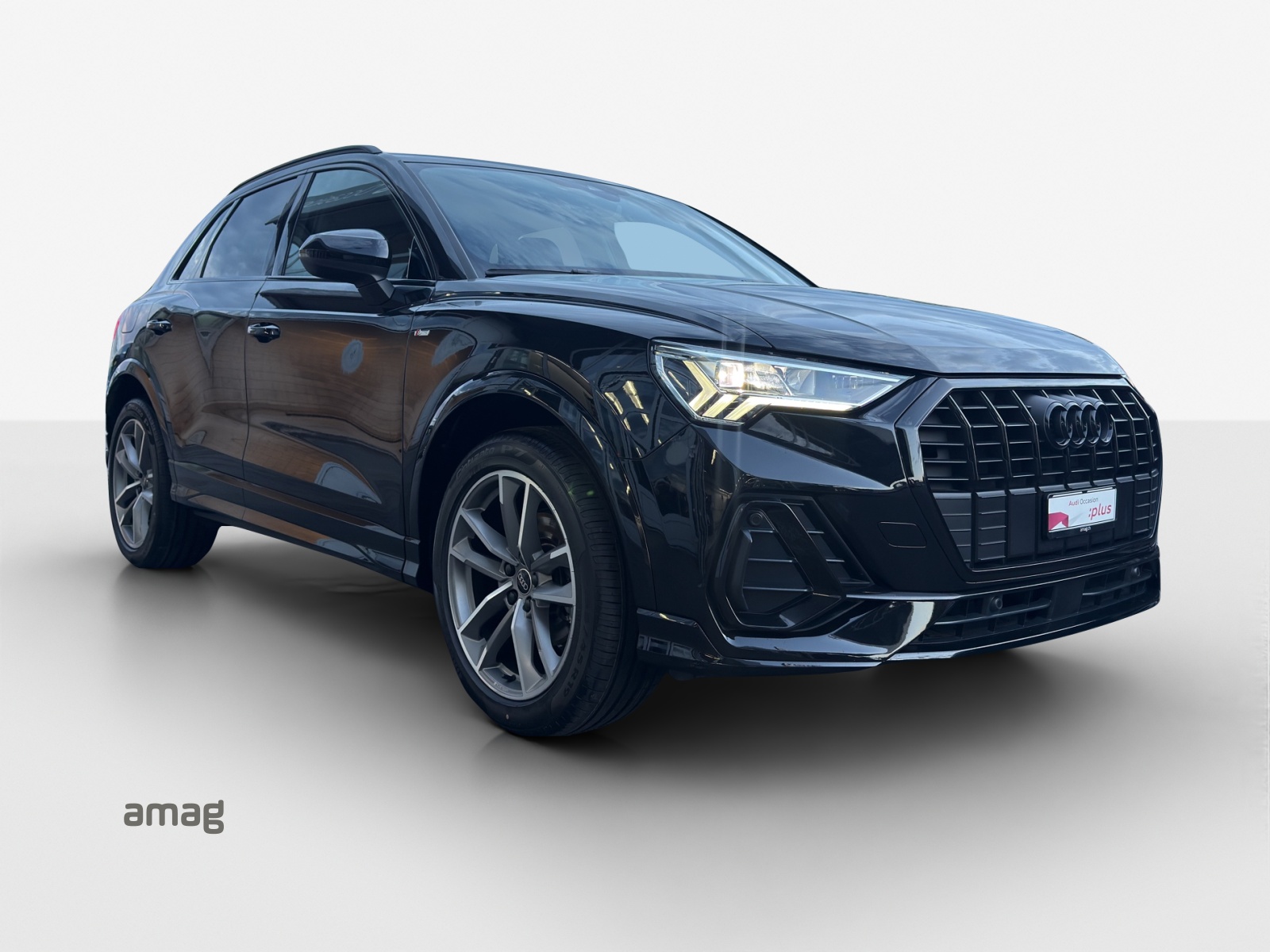 AUDI Q3 35 TFSI S line Attraction S-tronic-image-5