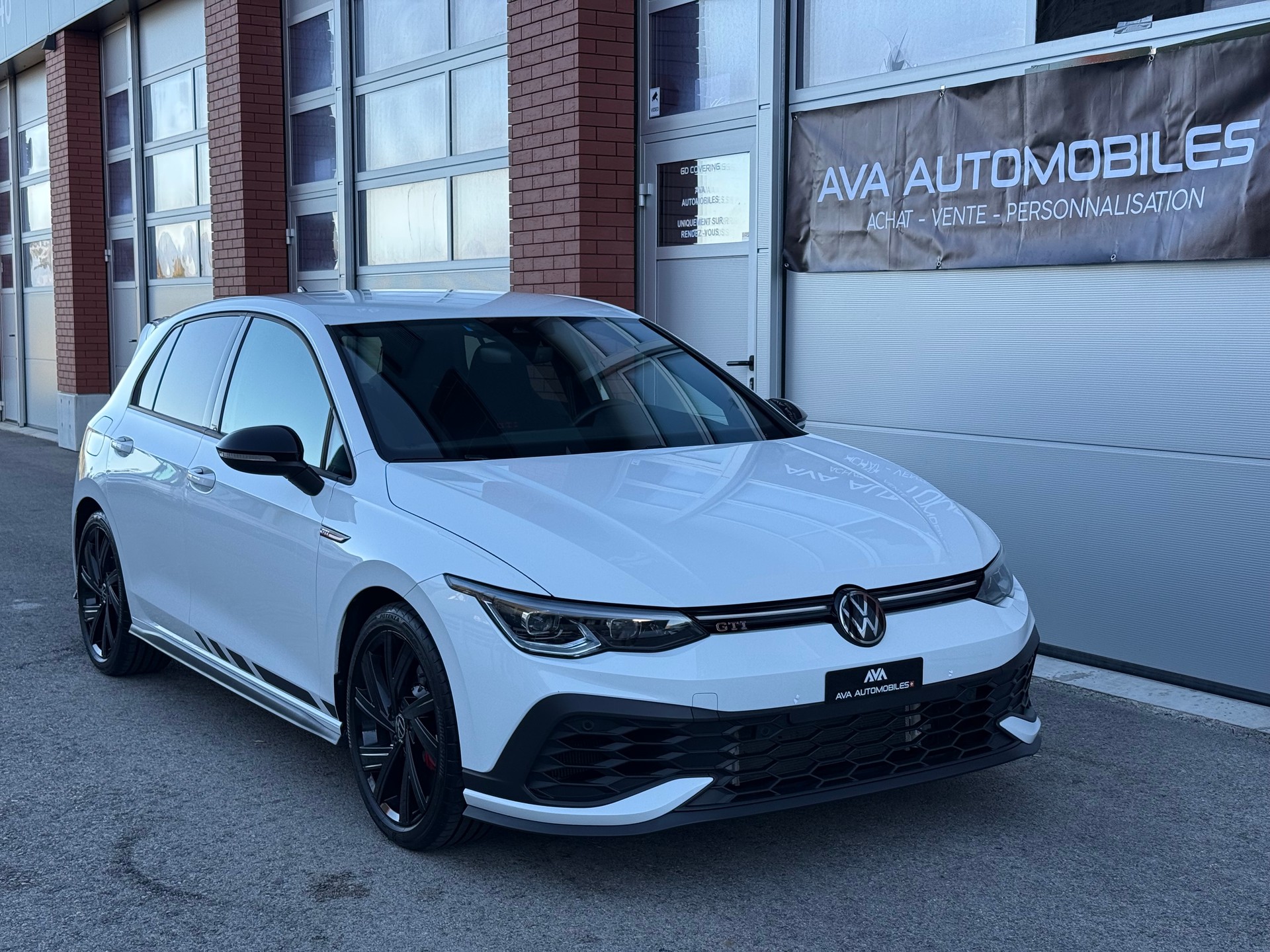 VW Golf 2.0 TSI GTI Clubsport DSG-image-7