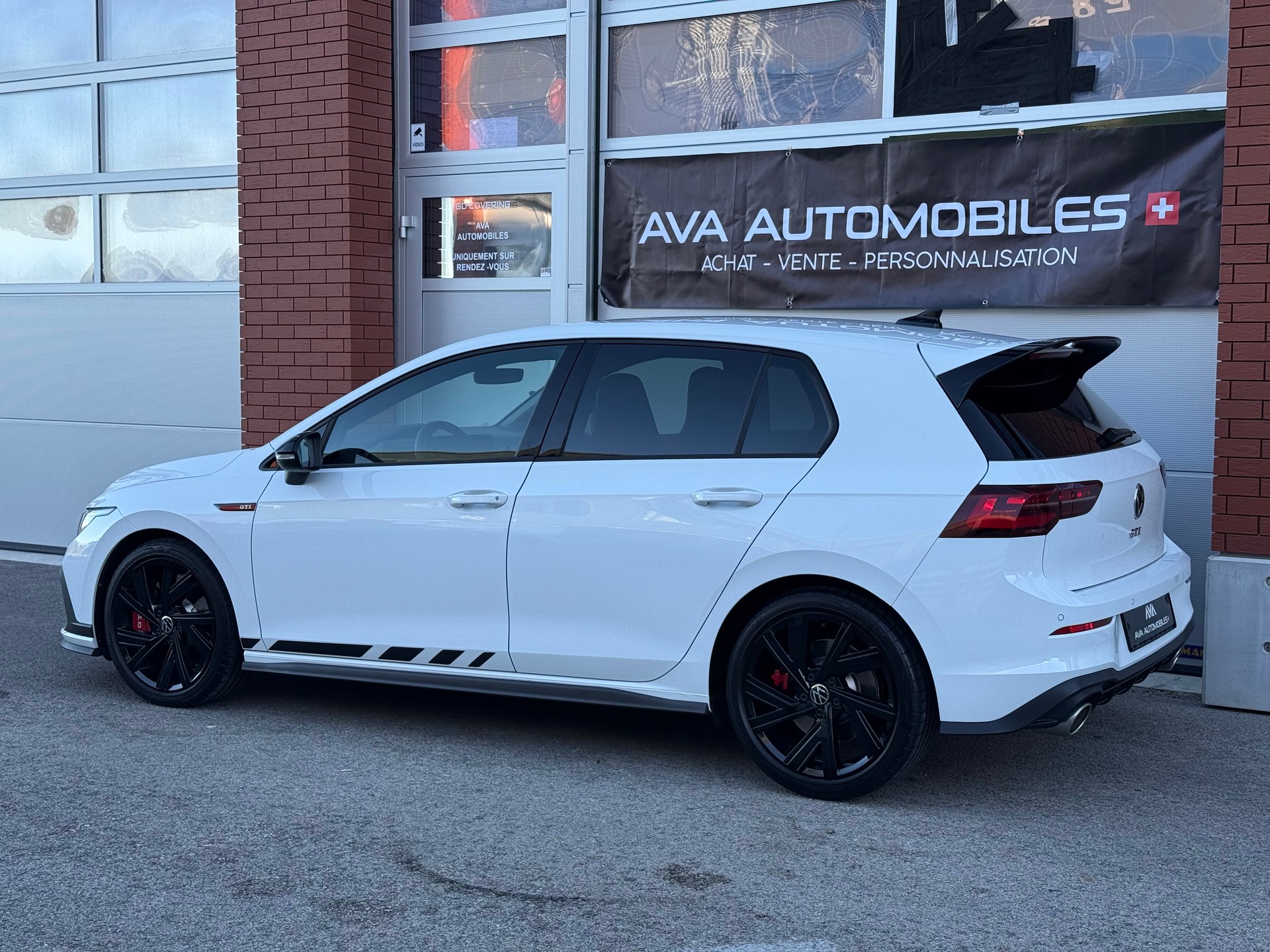 VW Golf 2.0 TSI GTI Clubsport DSG-image-4