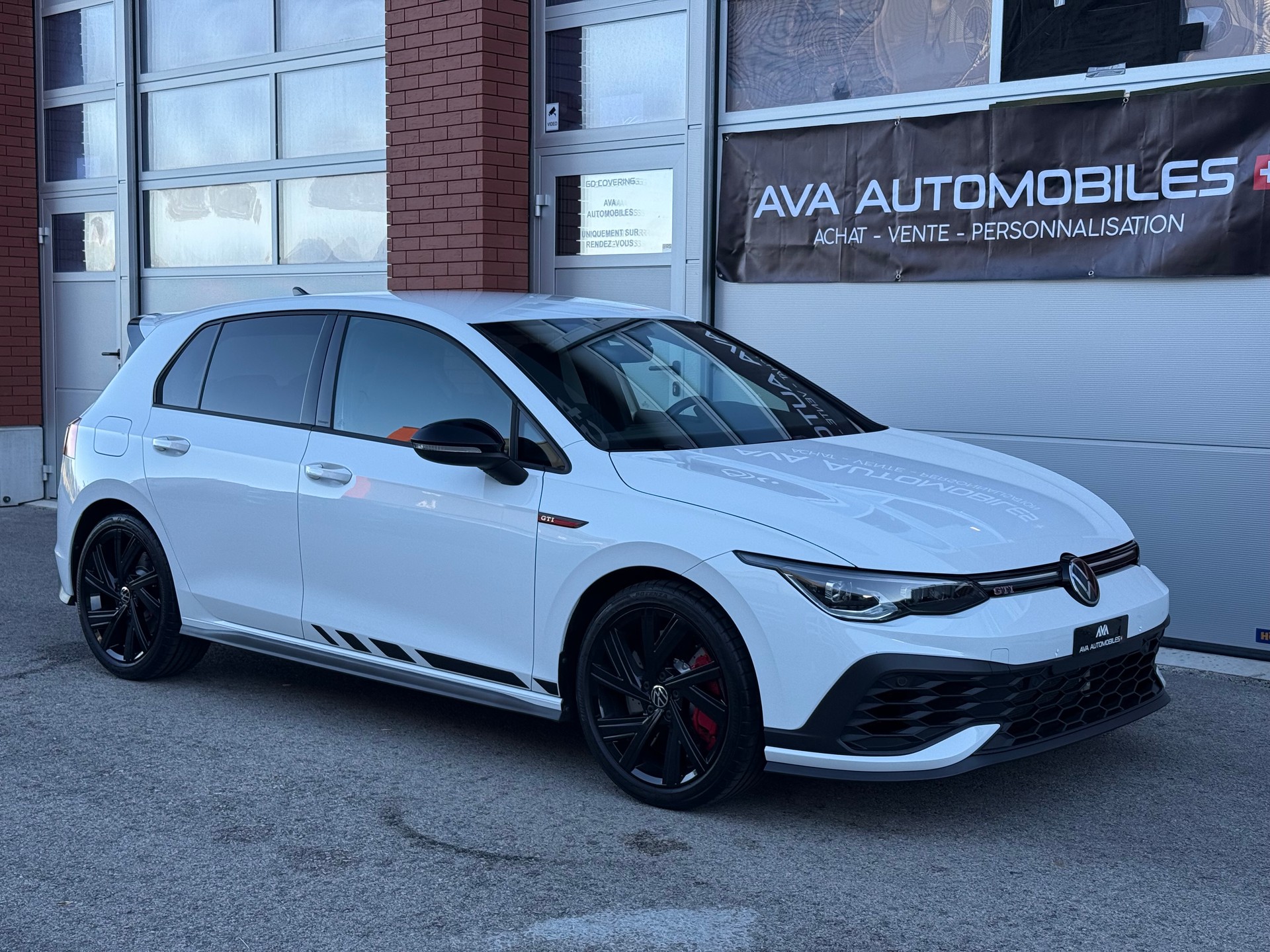 VW Golf 2.0 TSI GTI Clubsport DSG-image-8