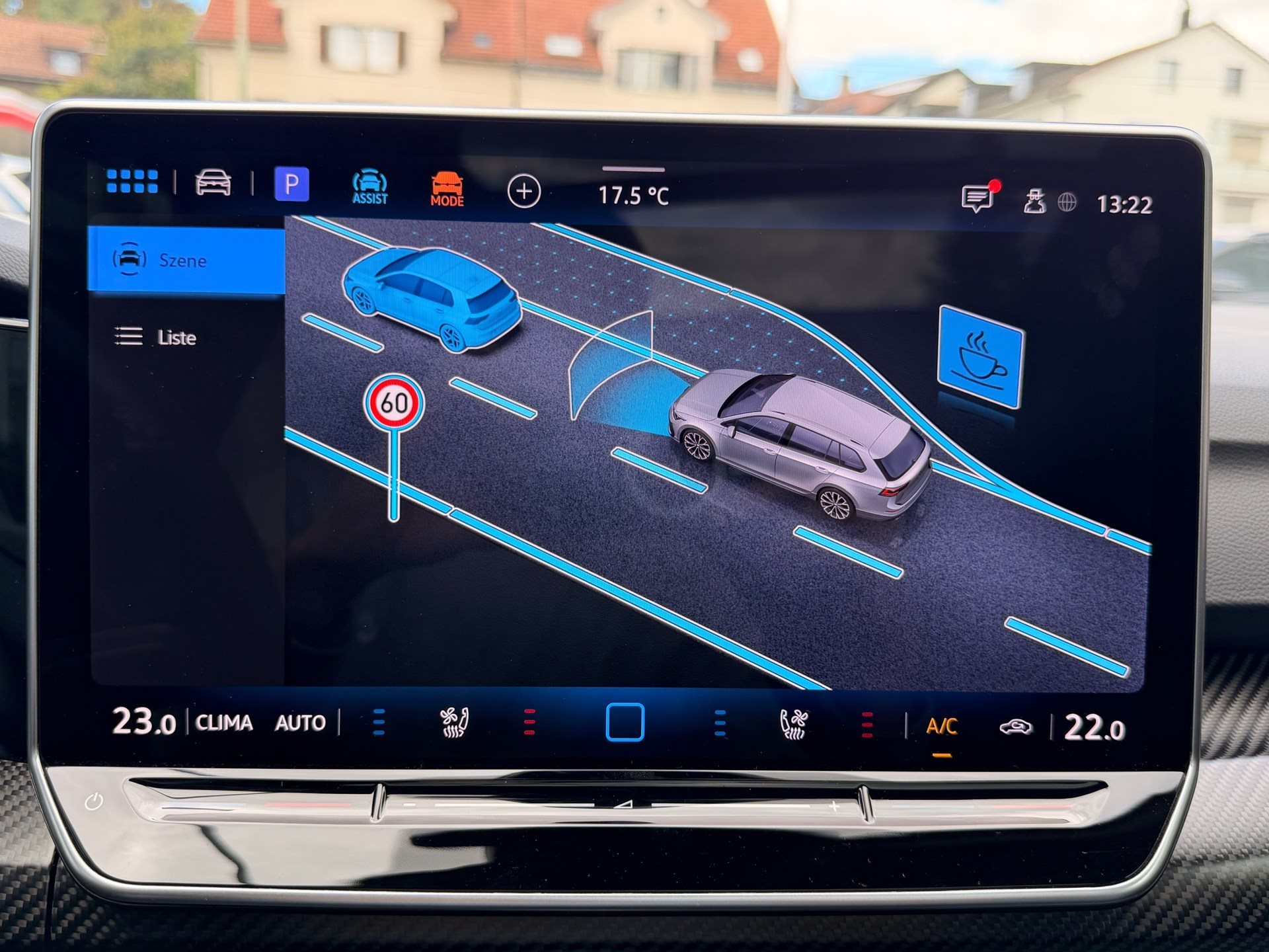 VW Golf Variant 2.0 TSI 333 PS 4MOTION R BLACK STYLE *** PANORAMAGLASDACH & LEDER VIENNA ***-image-15
