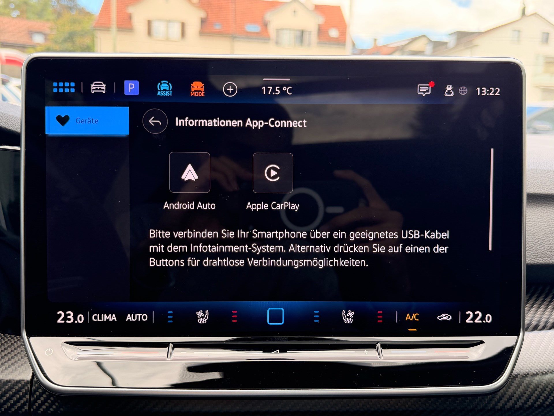 VW Golf Variant 2.0 TSI 333 PS 4MOTION R BLACK STYLE *** PANORAMAGLASDACH & LEDER VIENNA ***-image-18