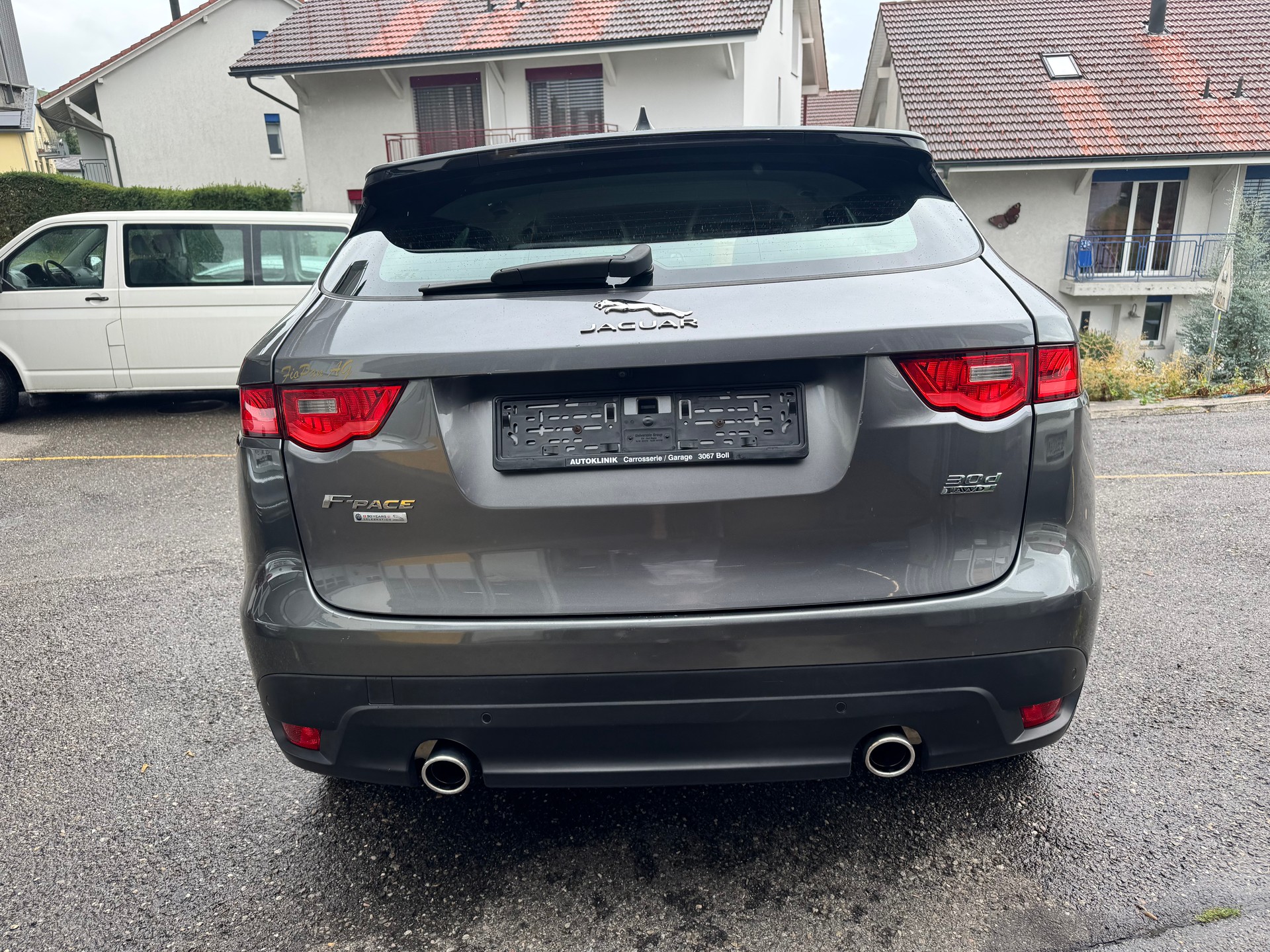 JAGUAR F-Pace 3.0 TD Prestige AWD Automatik-image-2