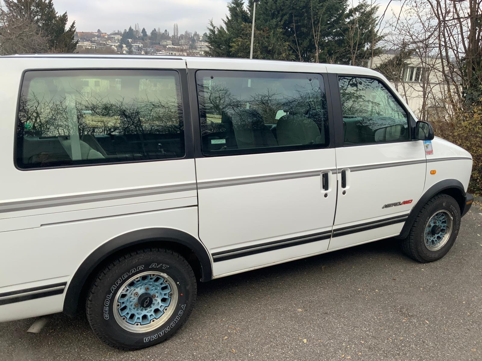 CHEVROLET Astro LT Extended 4x4-image-4