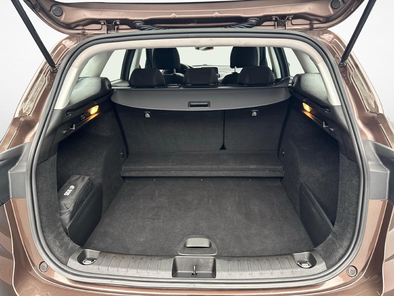 FIAT Tipo SW 1.4 T-Jet Lounge-image-9