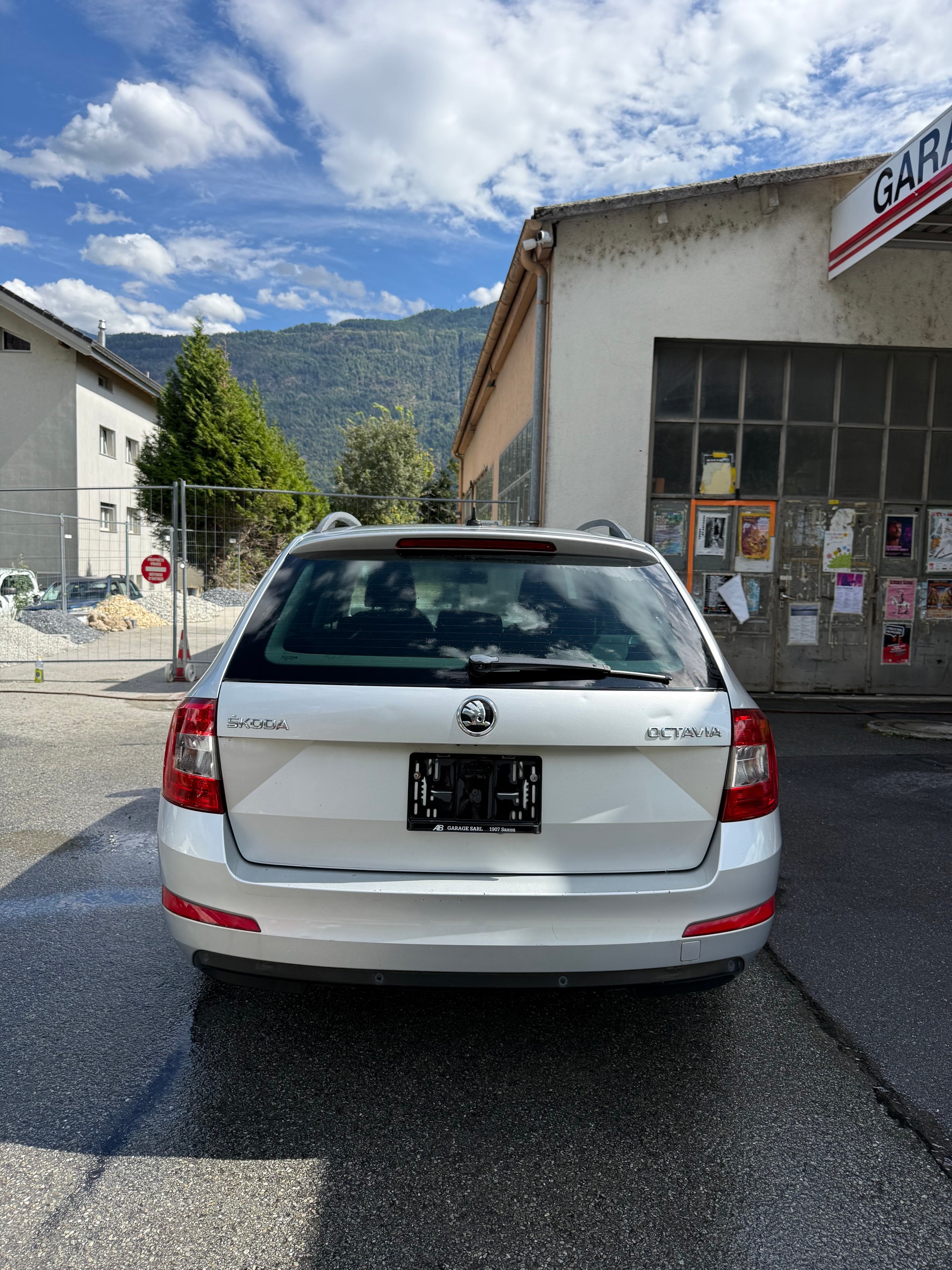 SKODA Octavia Combi 1.6 TDI Active DSG-image-7
