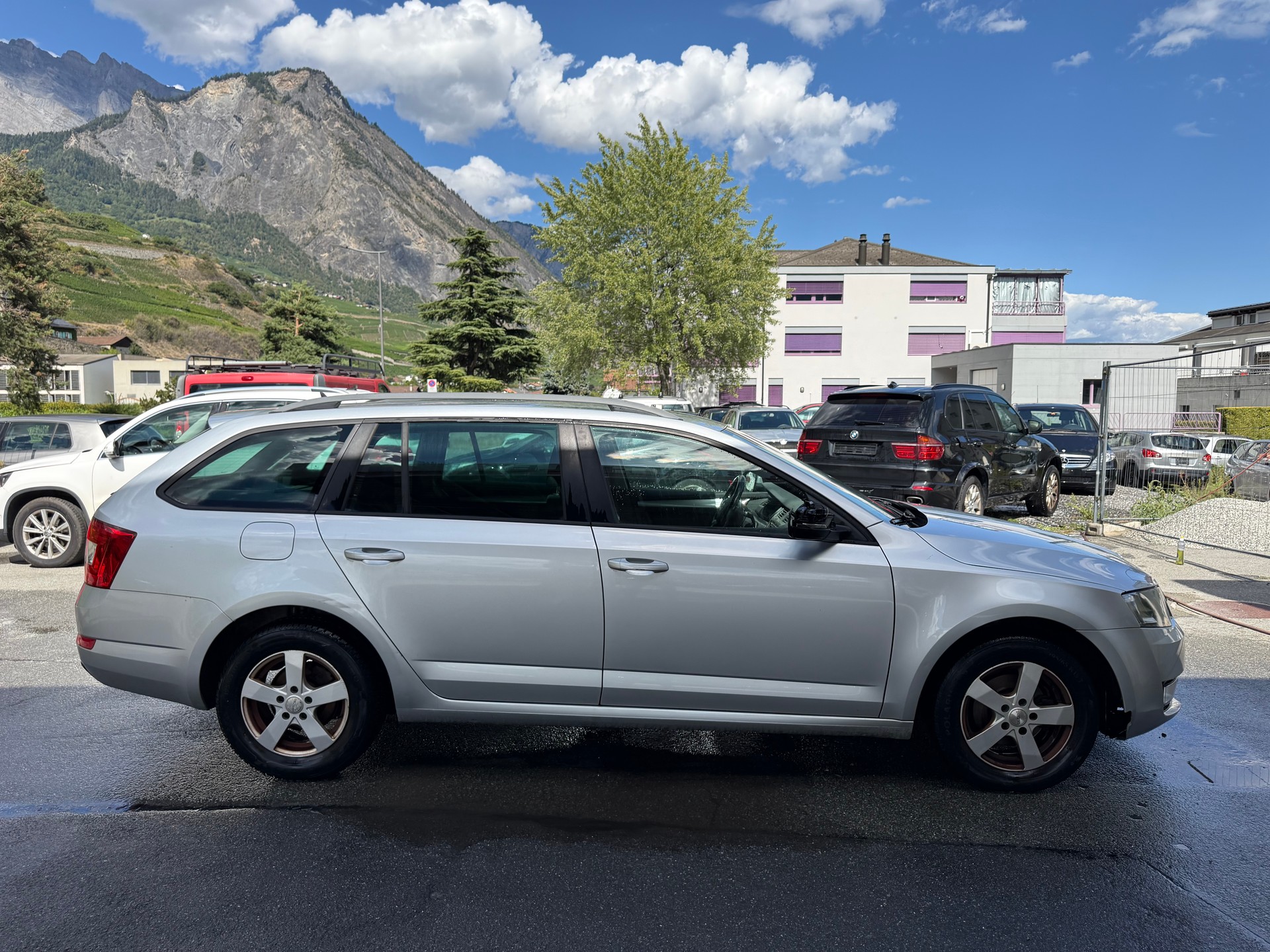 SKODA Octavia Combi 1.6 TDI Active DSG-image-5