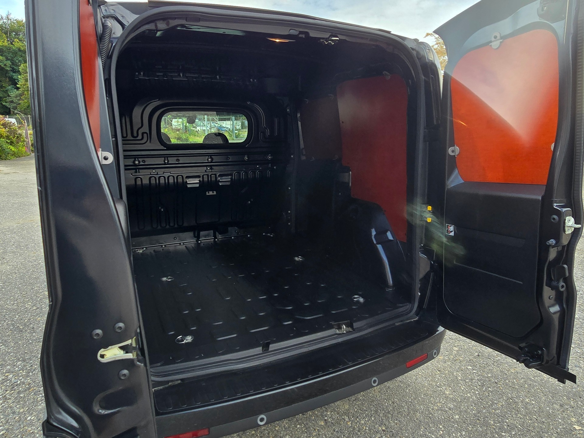 FIAT Doblò 1.6 Multijet Cargo Swiss-image-23