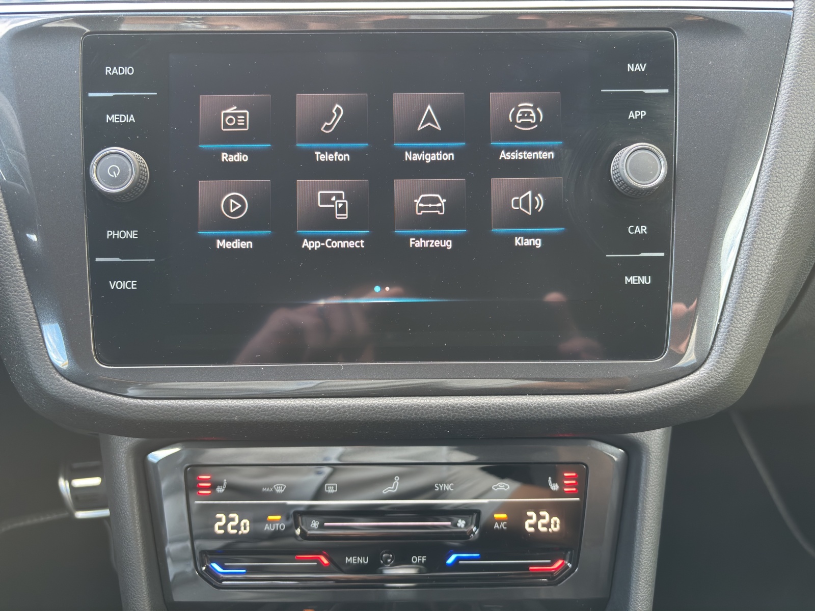 VW Tiguan Allspace 2.0 TDI SCR R-Line 4Motion DSG mit AHK, Head-Up-Display & 360°Kamrea-image-18