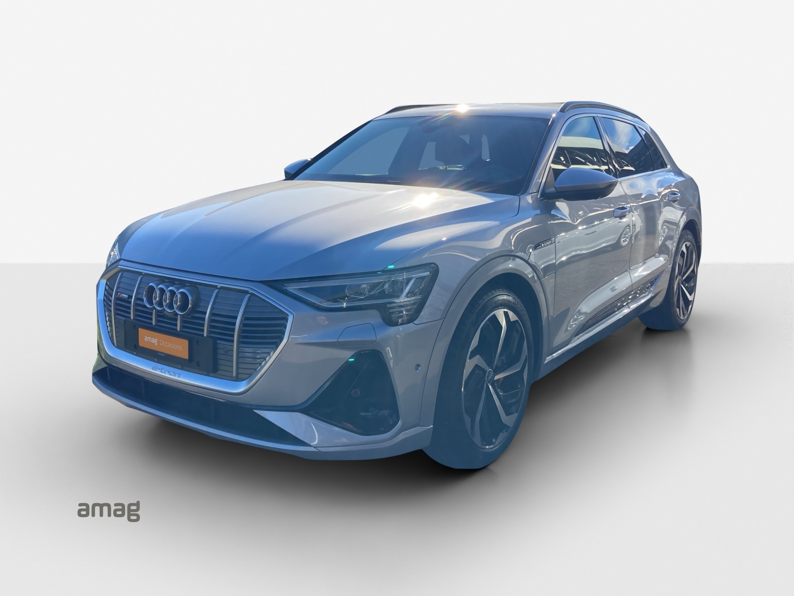 AUDI e-tron 55 S Line quattro-image-0