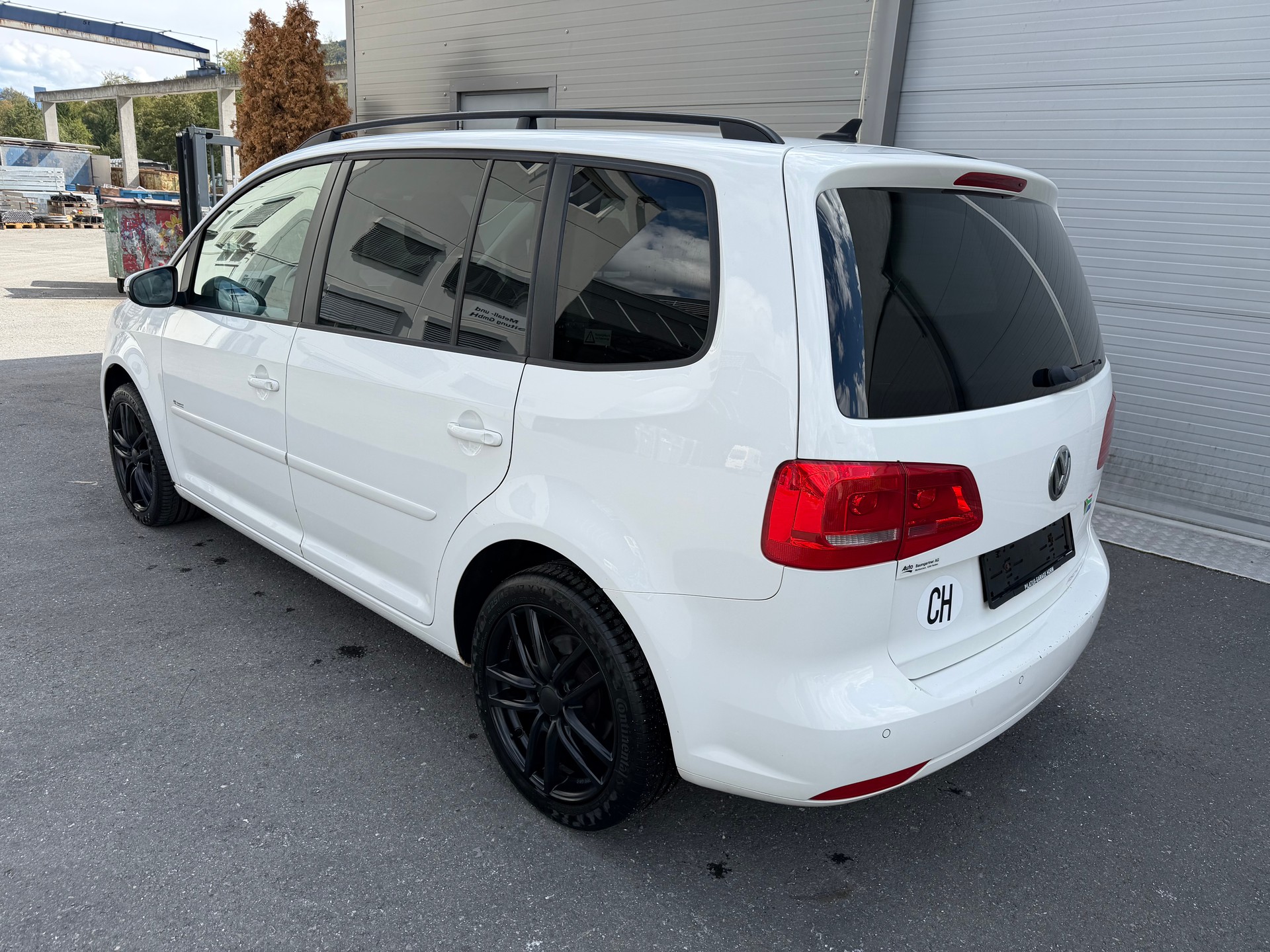 VW Touran 2.0 TDI Comfortline DSG-image-3