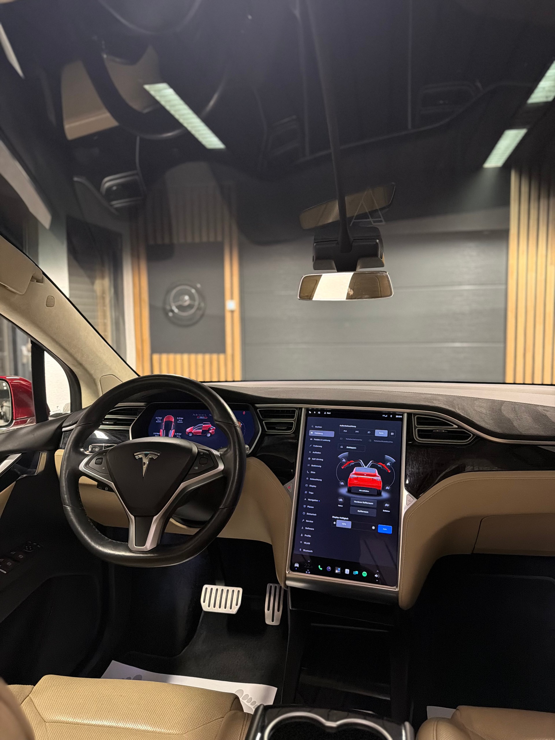TESLA Model X 90 D Performance-image-8