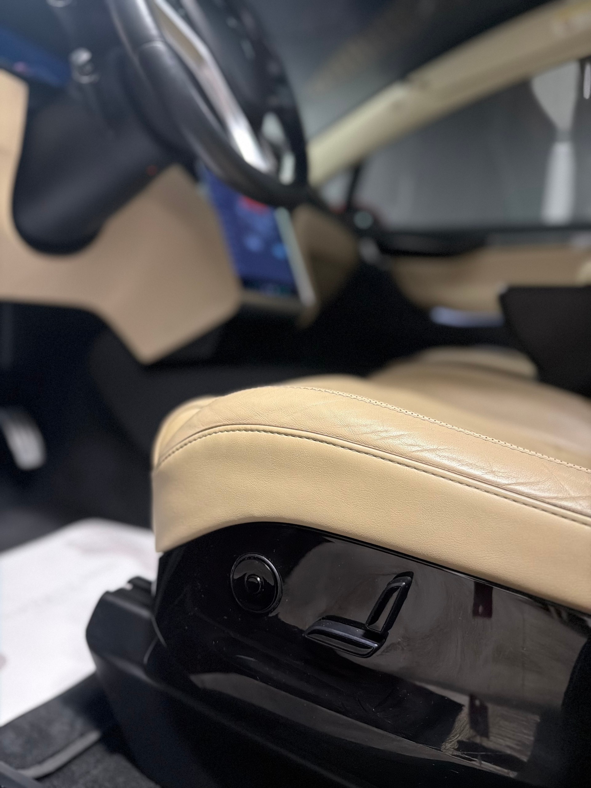 TESLA Model X 90 D Performance-image-7