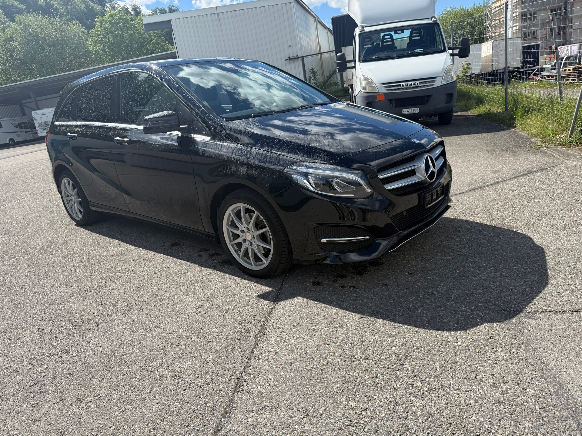 MERCEDES-BENZ B 220 Urban 4Matic 7G-DCT-image-2