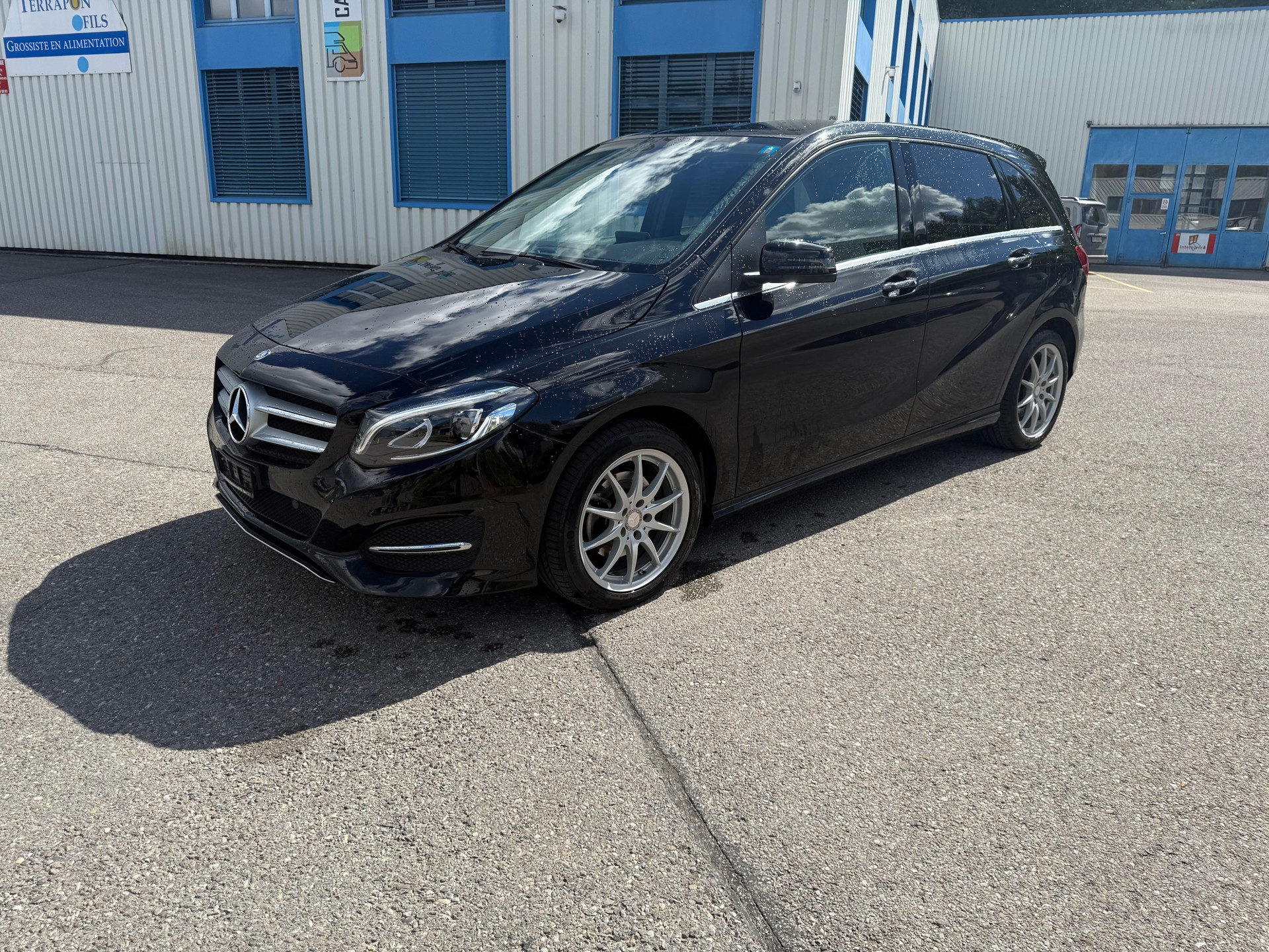 MERCEDES-BENZ B 220 Urban 4Matic 7G-DCT-image-8