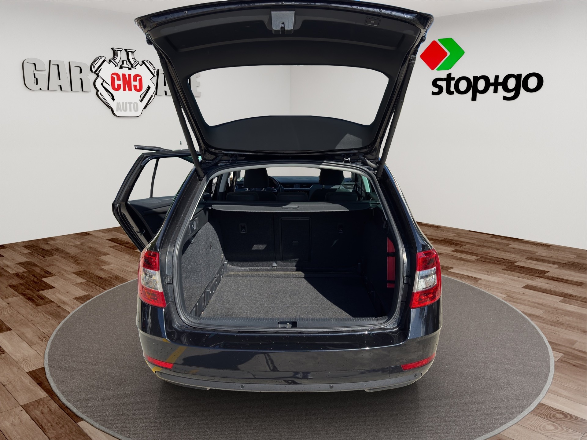 SKODA Octavia Combi 1.5 TSI Soleil DSG-image-8