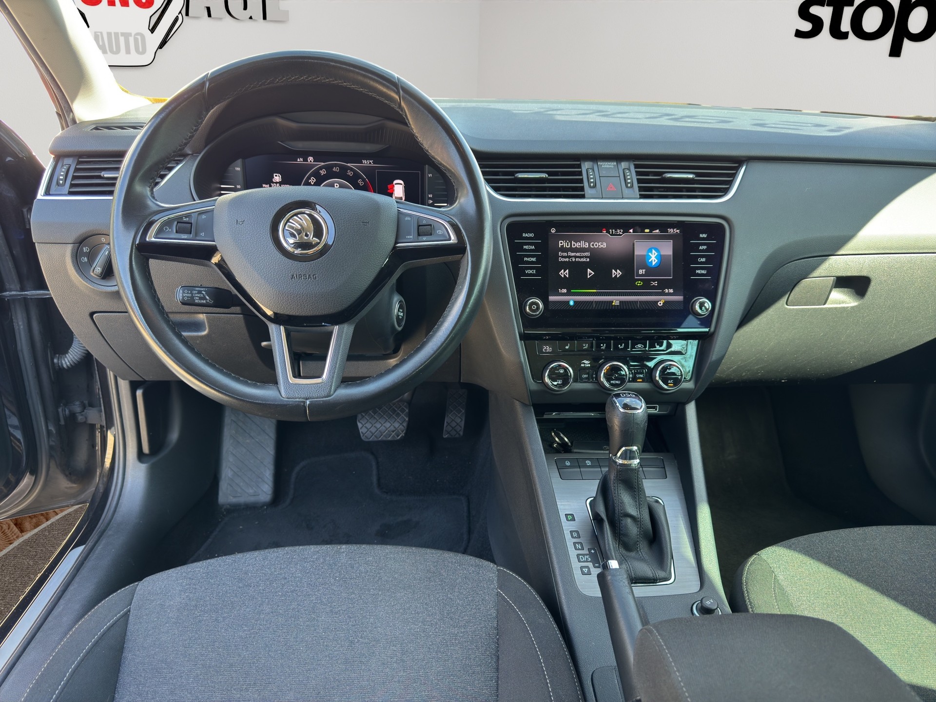 SKODA Octavia Combi 1.5 TSI Soleil DSG-image-12