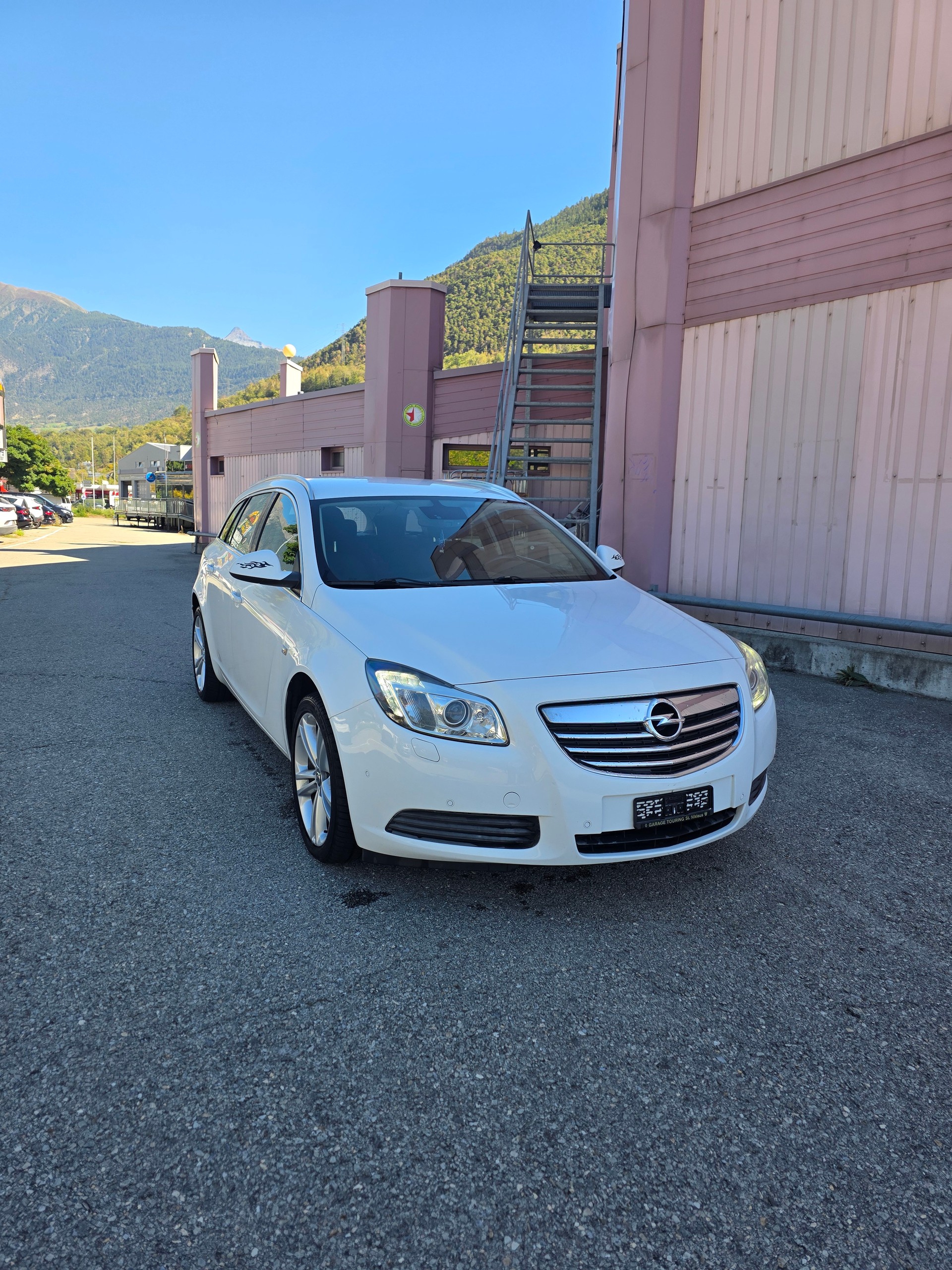 OPEL Insignia Sports Tourer 2.0 CDTI Active Edition-image-2