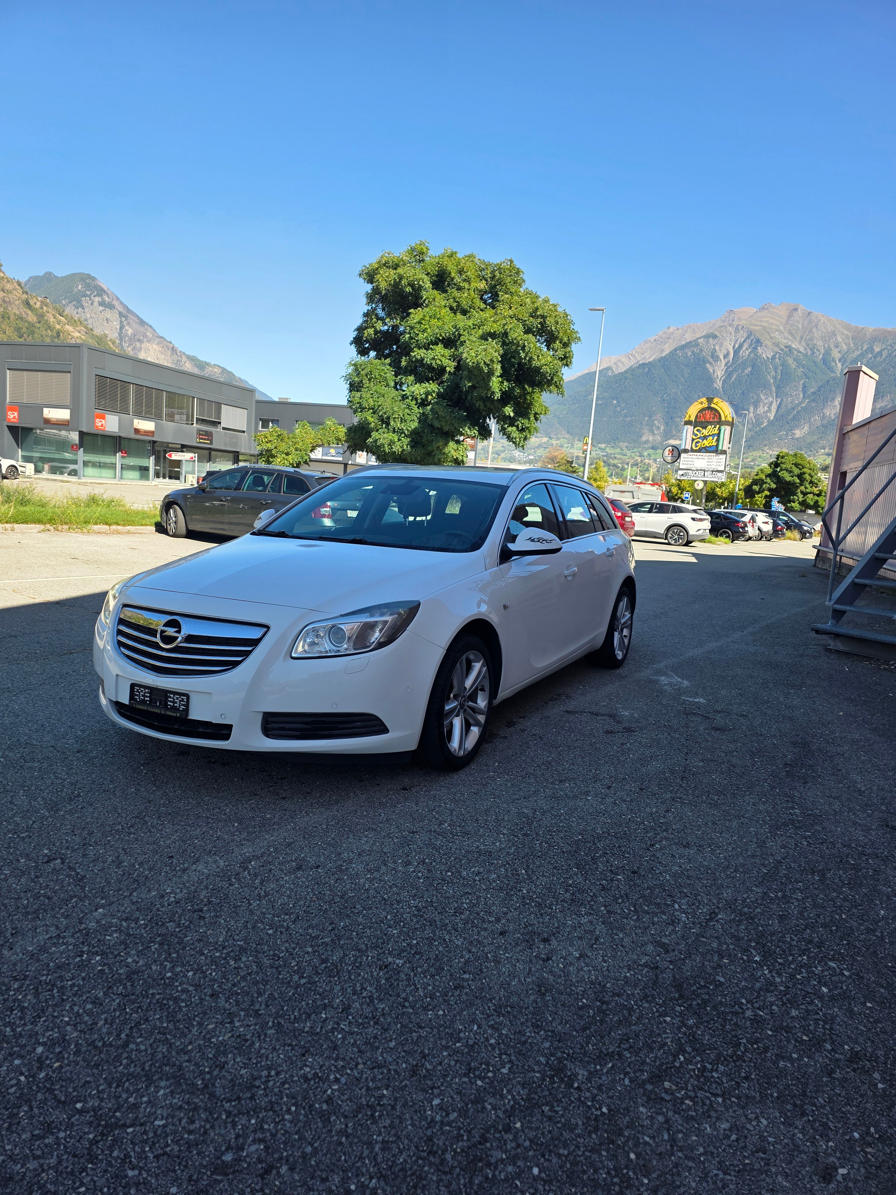 Car photo