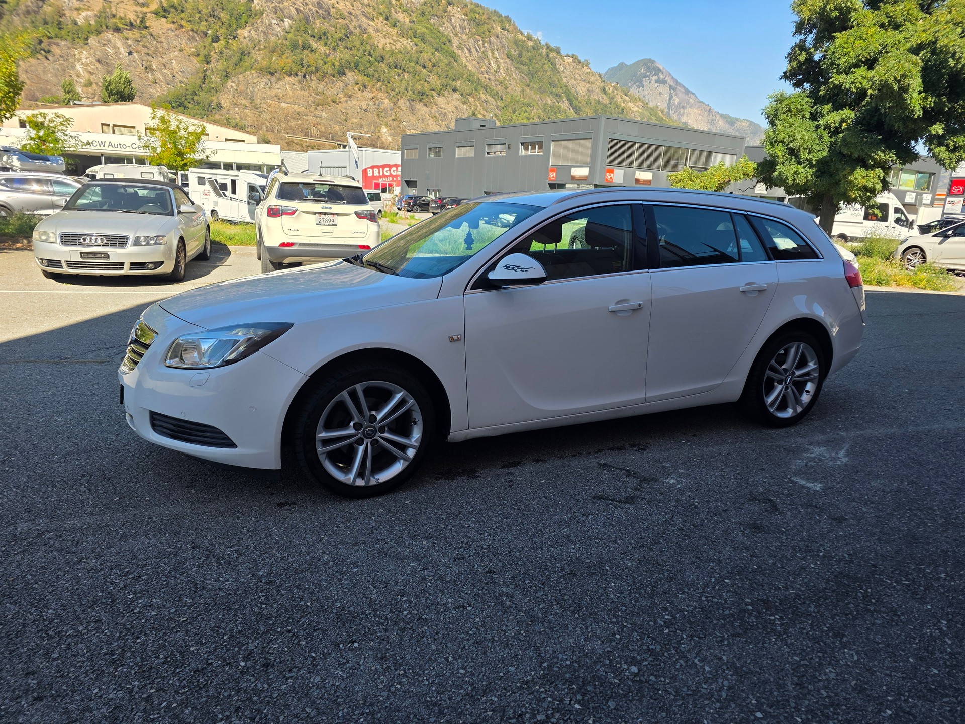OPEL Insignia Sports Tourer 2.0 CDTI Active Edition-image-3
