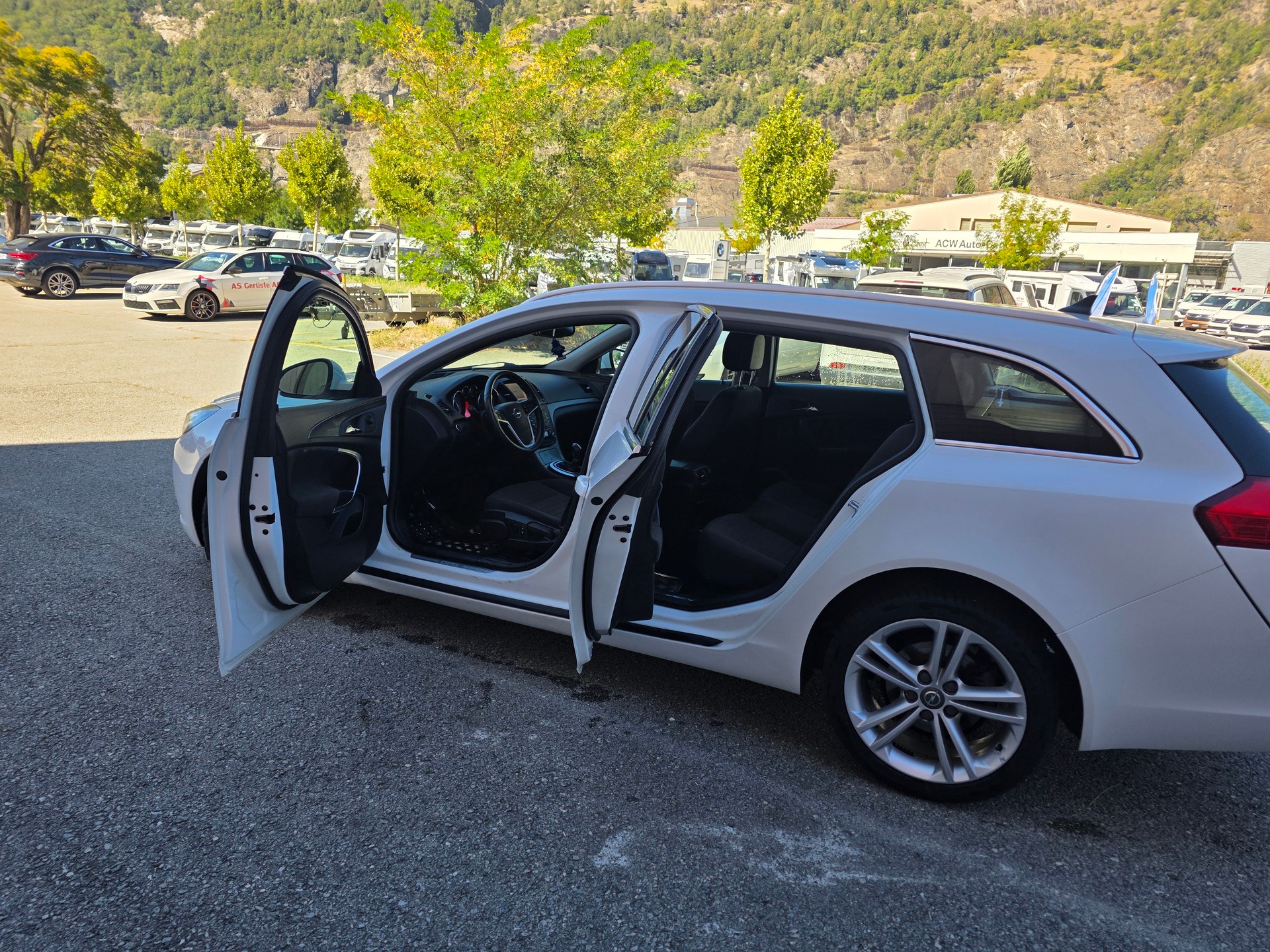 OPEL Insignia Sports Tourer 2.0 CDTI Active Edition-image-10