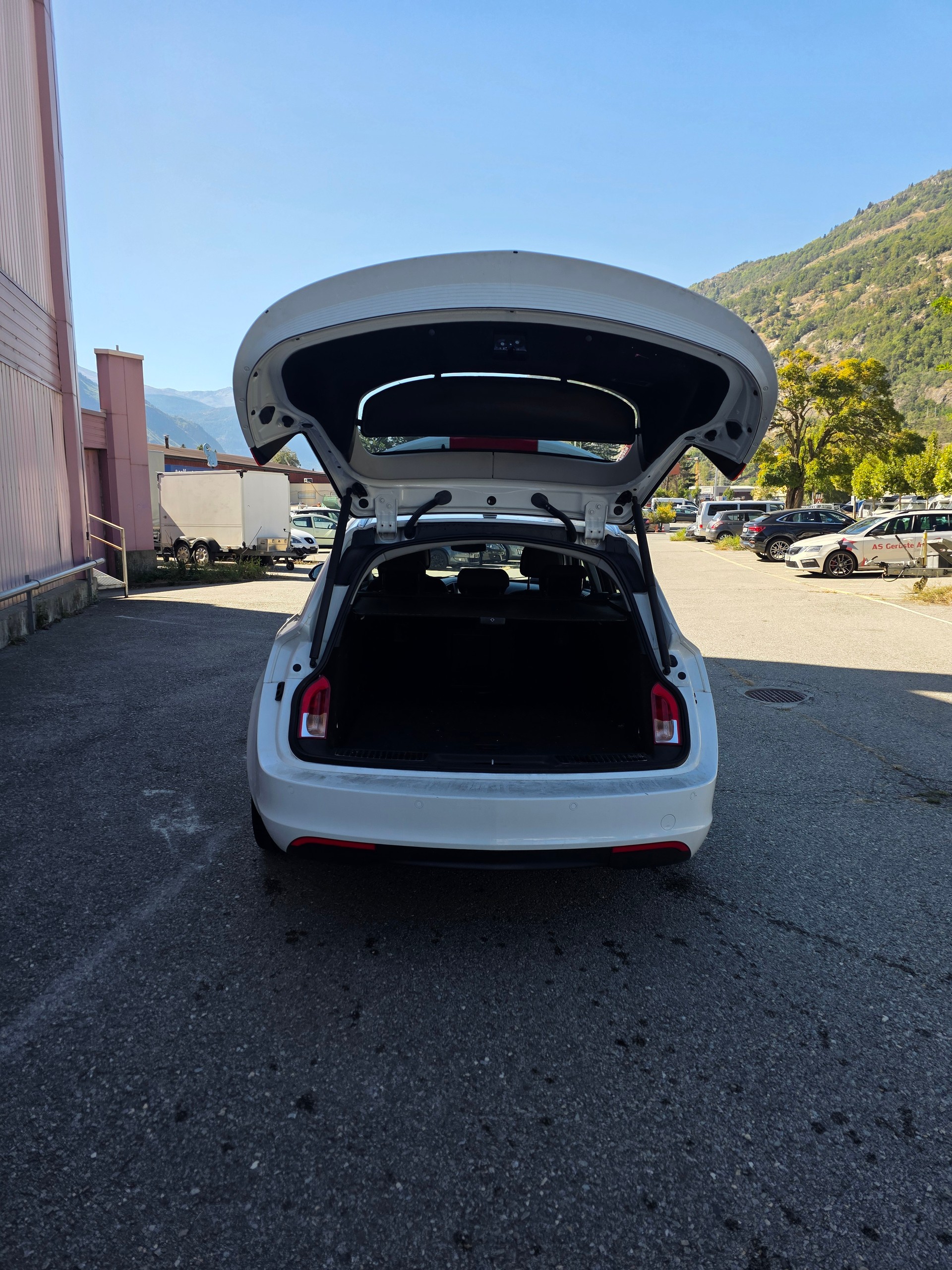 OPEL Insignia Sports Tourer 2.0 CDTI Active Edition-image-7