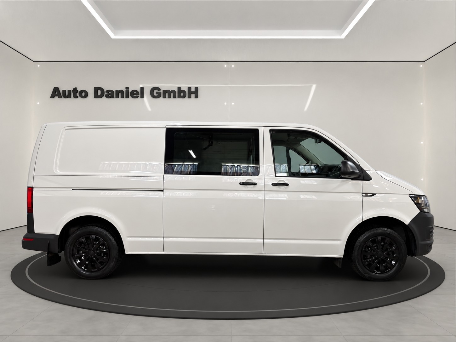 VW T6 2.0 TDI 4Motion Lang Version ( Mit AHK / Sortimo Regale )-image-4