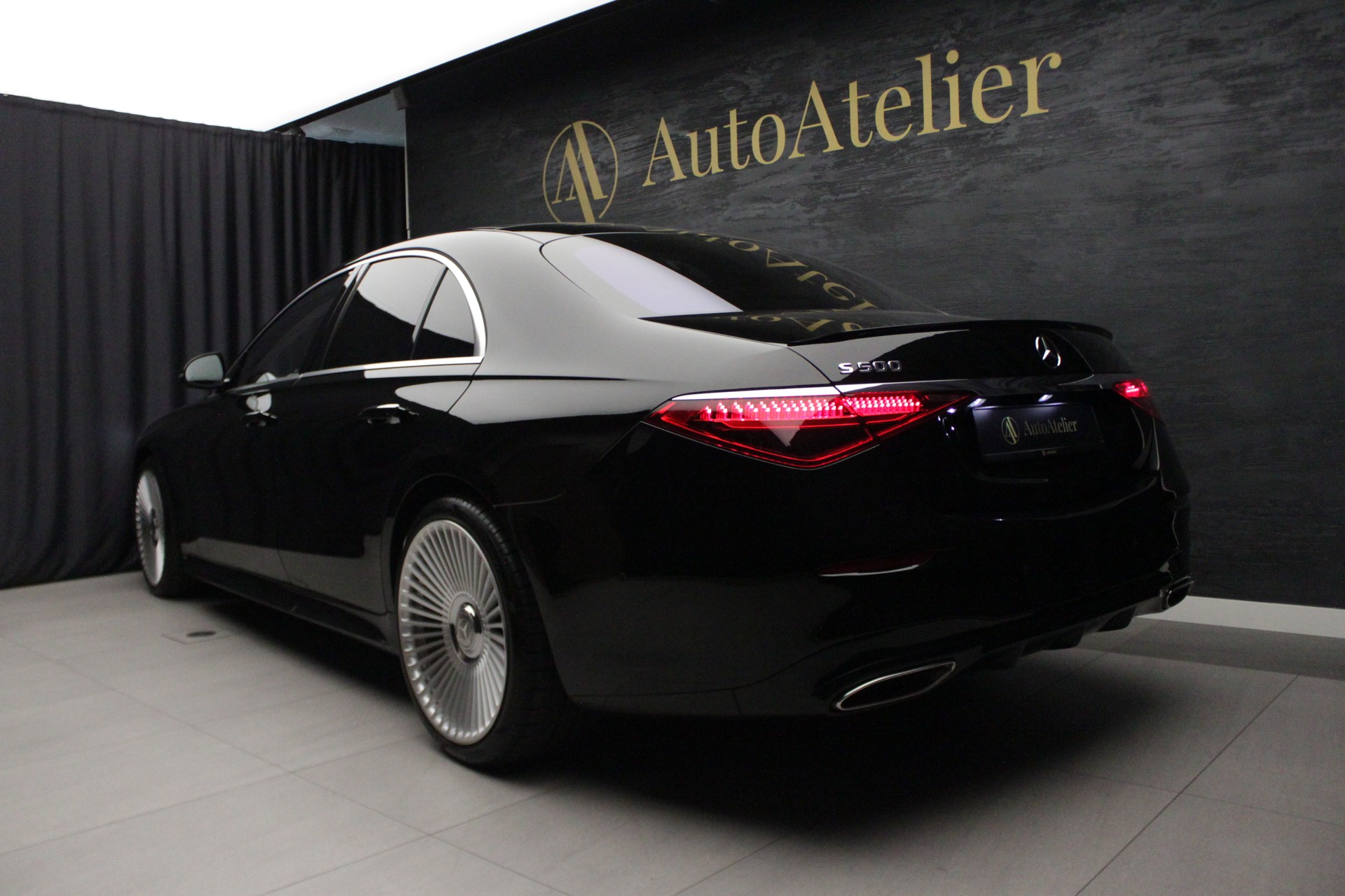 MERCEDES-BENZ S 500 4Matic AMG Line 9G-Tronic-image-14