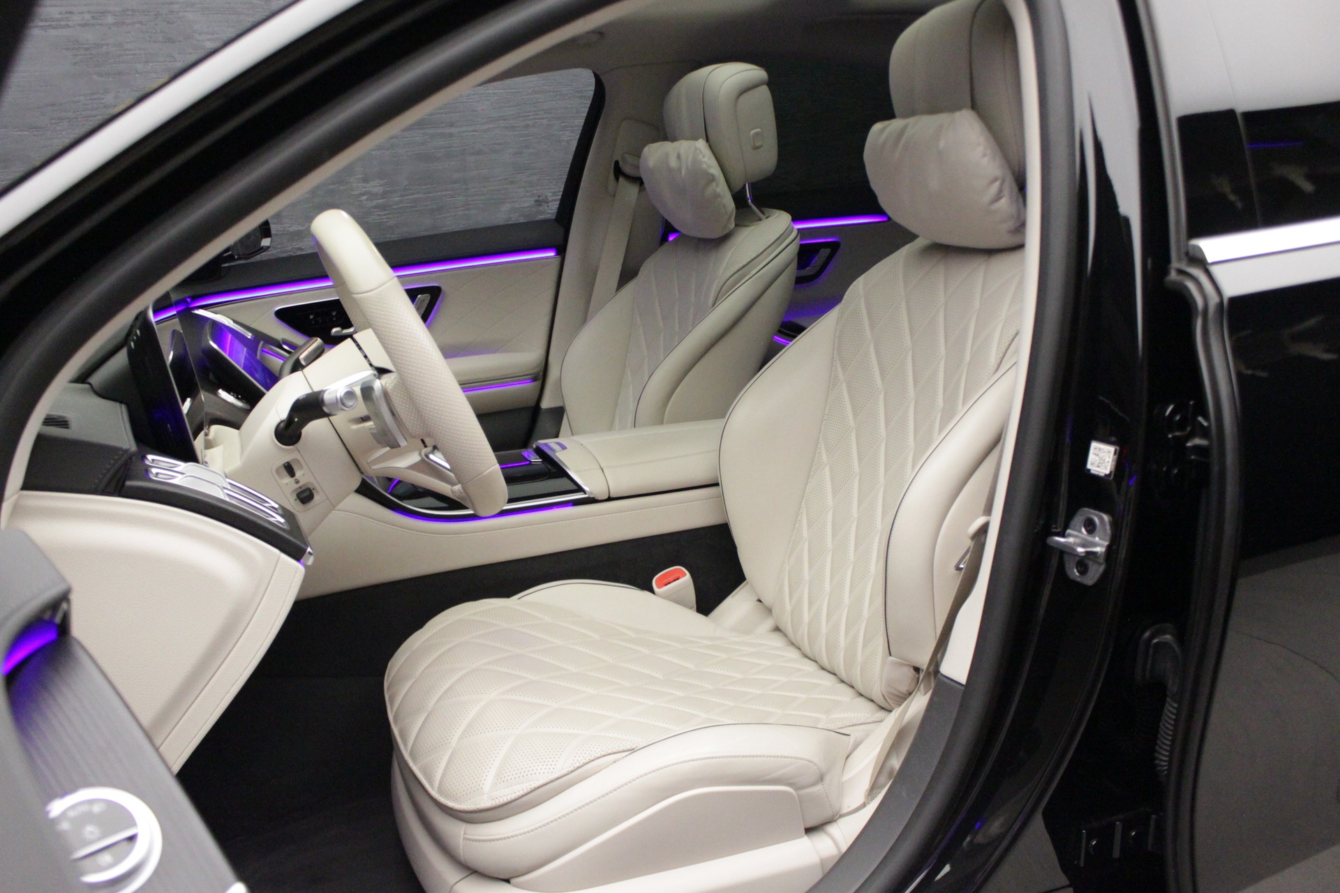 MERCEDES-BENZ S 500 4Matic AMG Line 9G-Tronic-image-18