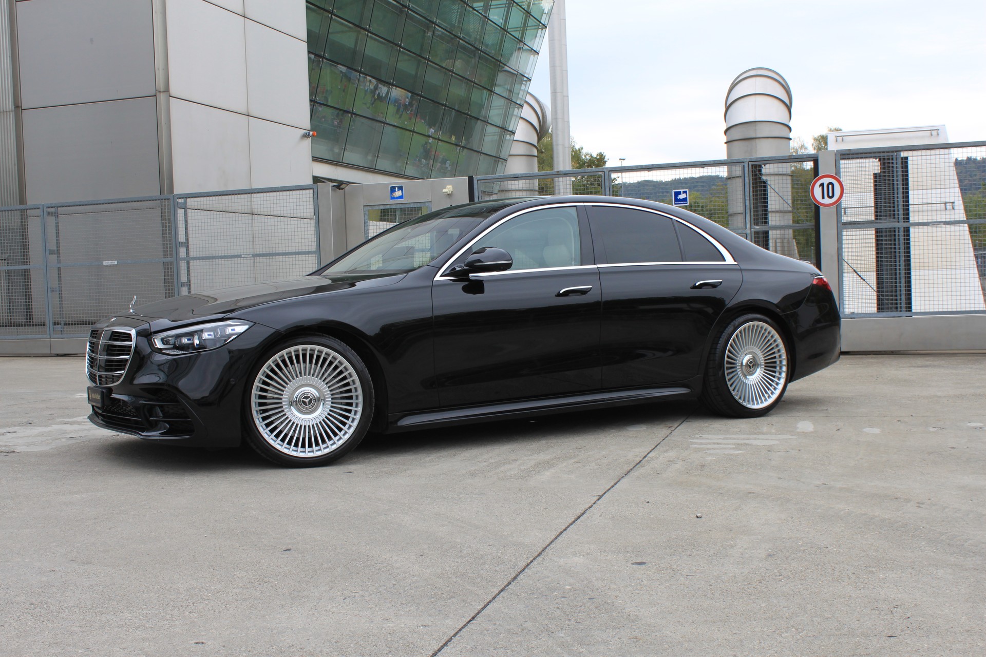 MERCEDES-BENZ S 500 4Matic AMG Line 9G-Tronic-image-9