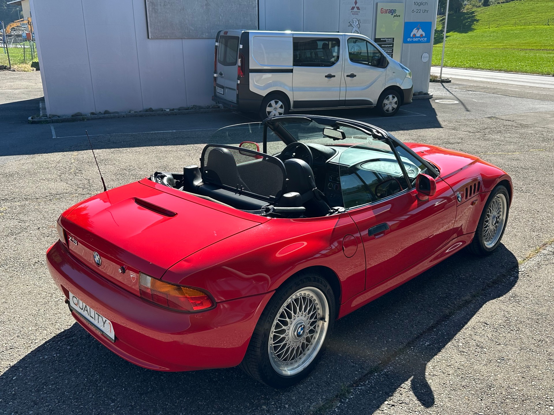 BMW Z3 1.9i Roadster-image-13