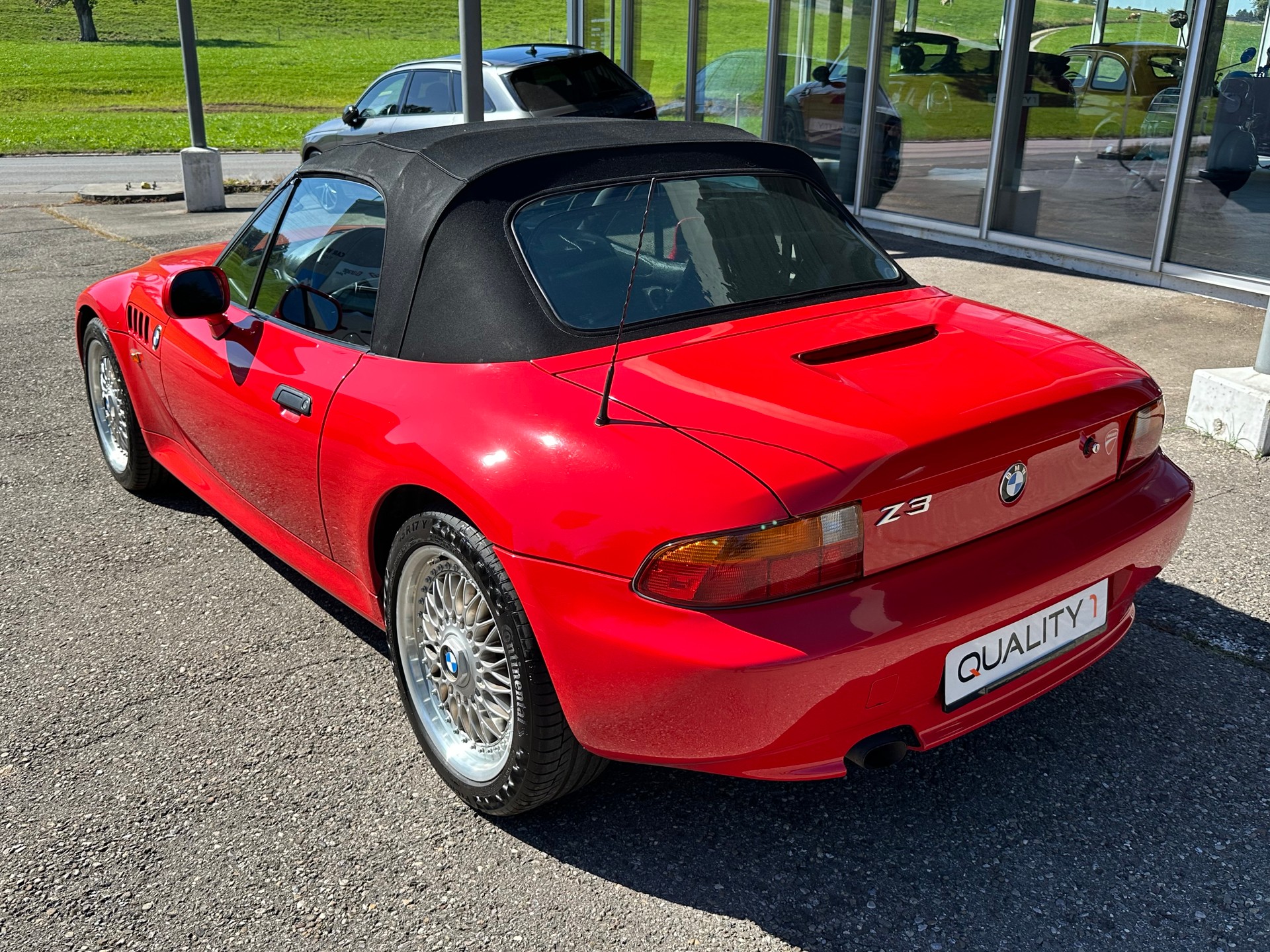 BMW Z3 1.9i Roadster-image-18