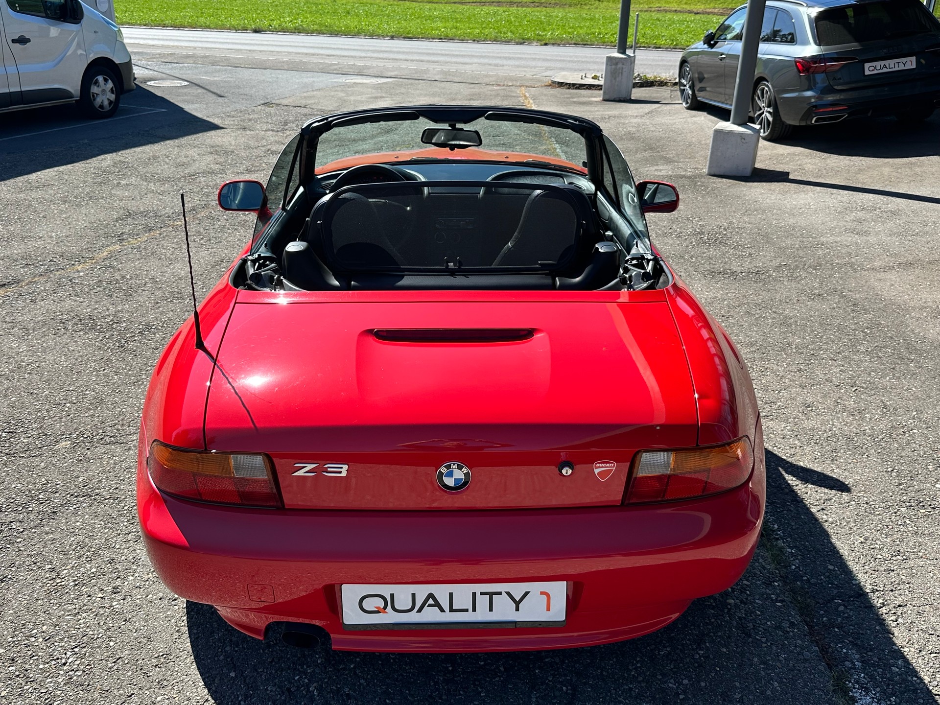 BMW Z3 1.9i Roadster-image-14