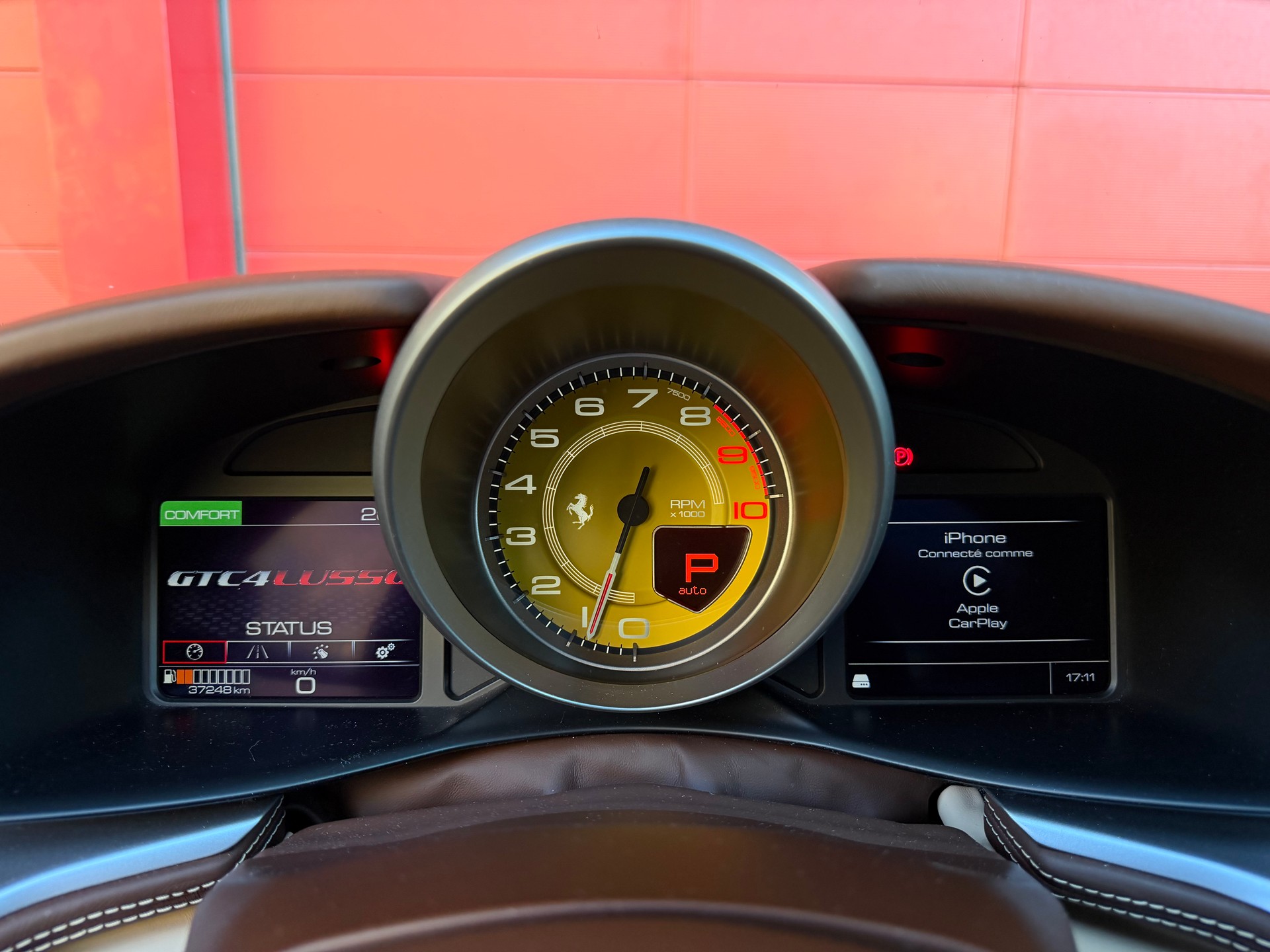 FERRARI GTC 4 Lusso *CH-Fahrzeug*-image-9