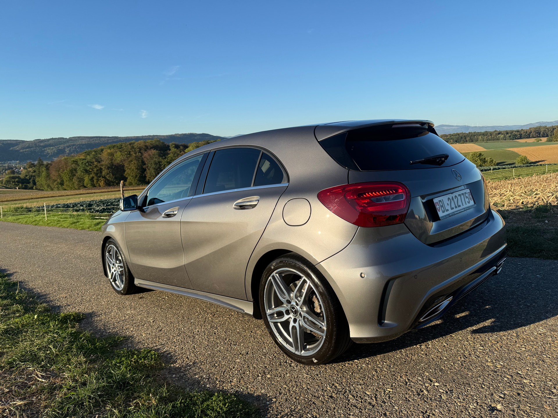 MERCEDES-BENZ A 220 d AMG Line 4m-image-1