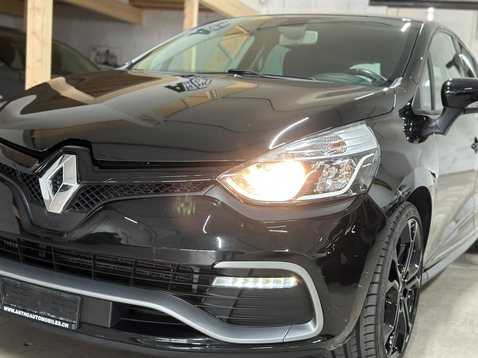 RENAULT Clio 1.6 T RS 200 EDC-image-6