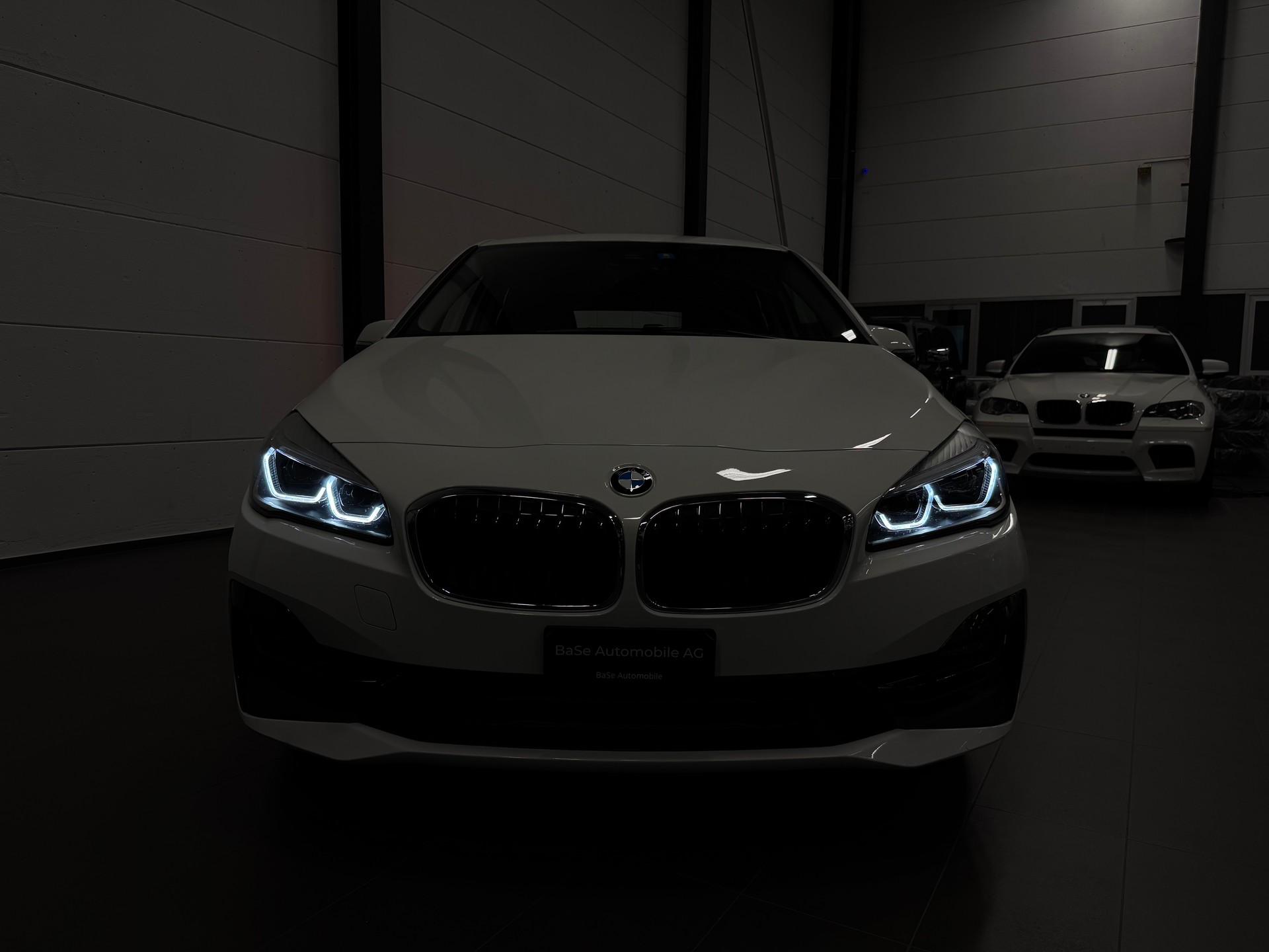 BMW 218d xDrive Active Tourer Steptronic Sport Line-image-7