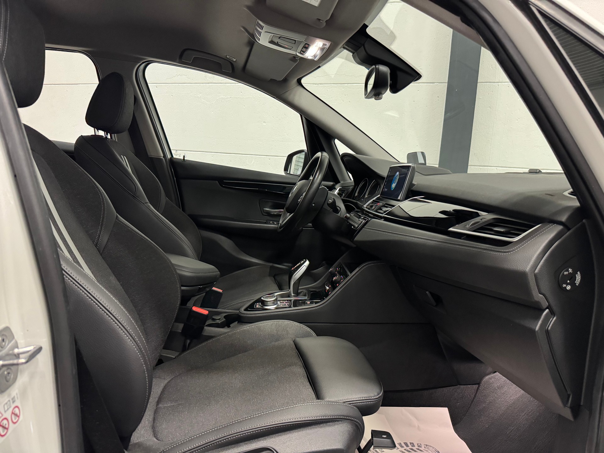 BMW 218d xDrive Active Tourer Steptronic Sport Line-image-20